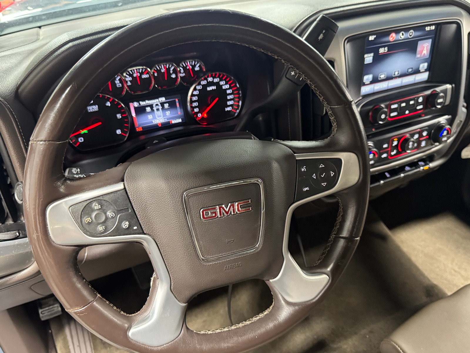 Thumbnail: 2015 GMC Sierra 1500 - 4