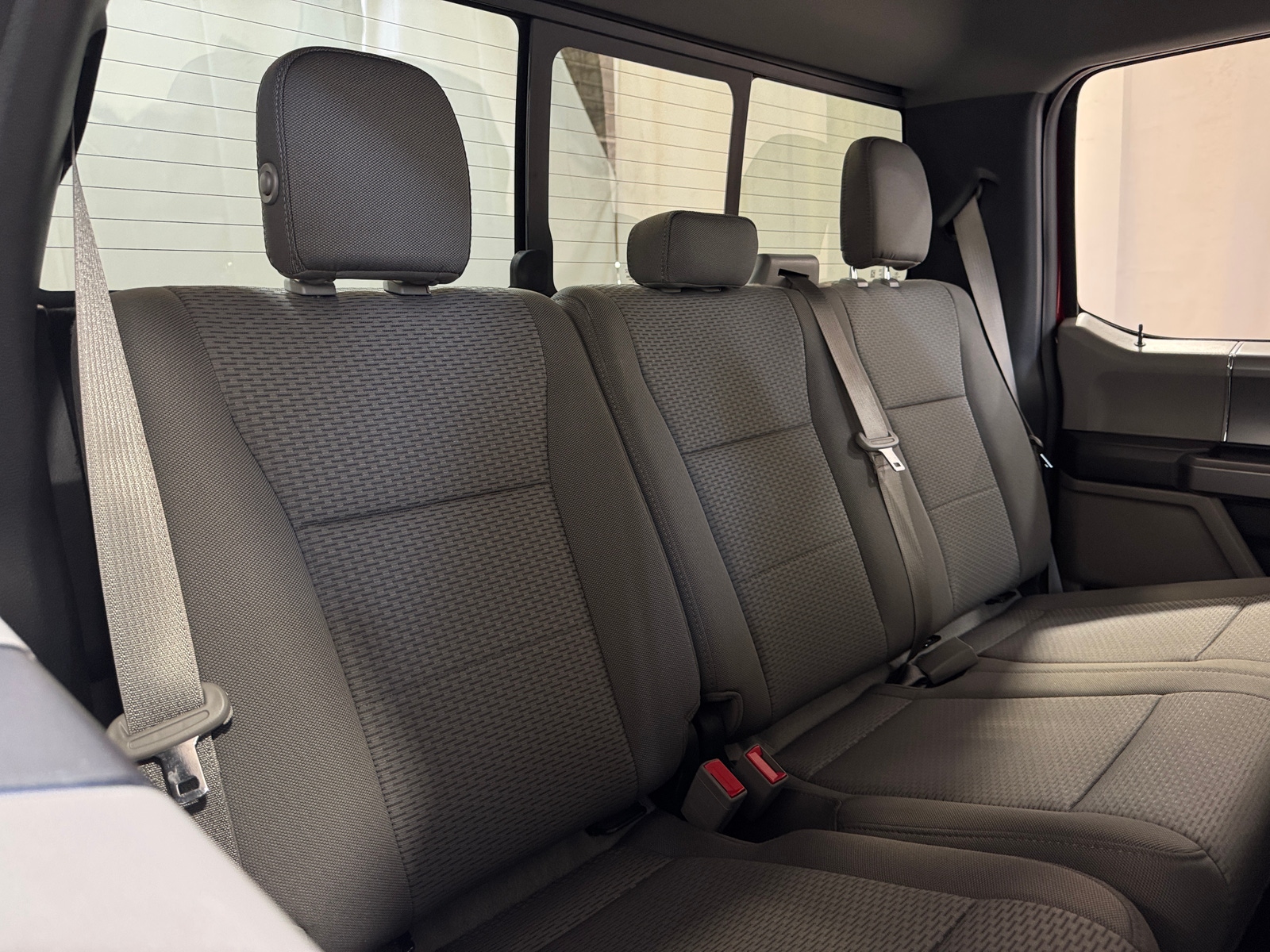 Thumbnail: 2018 Ford Econoline - 6