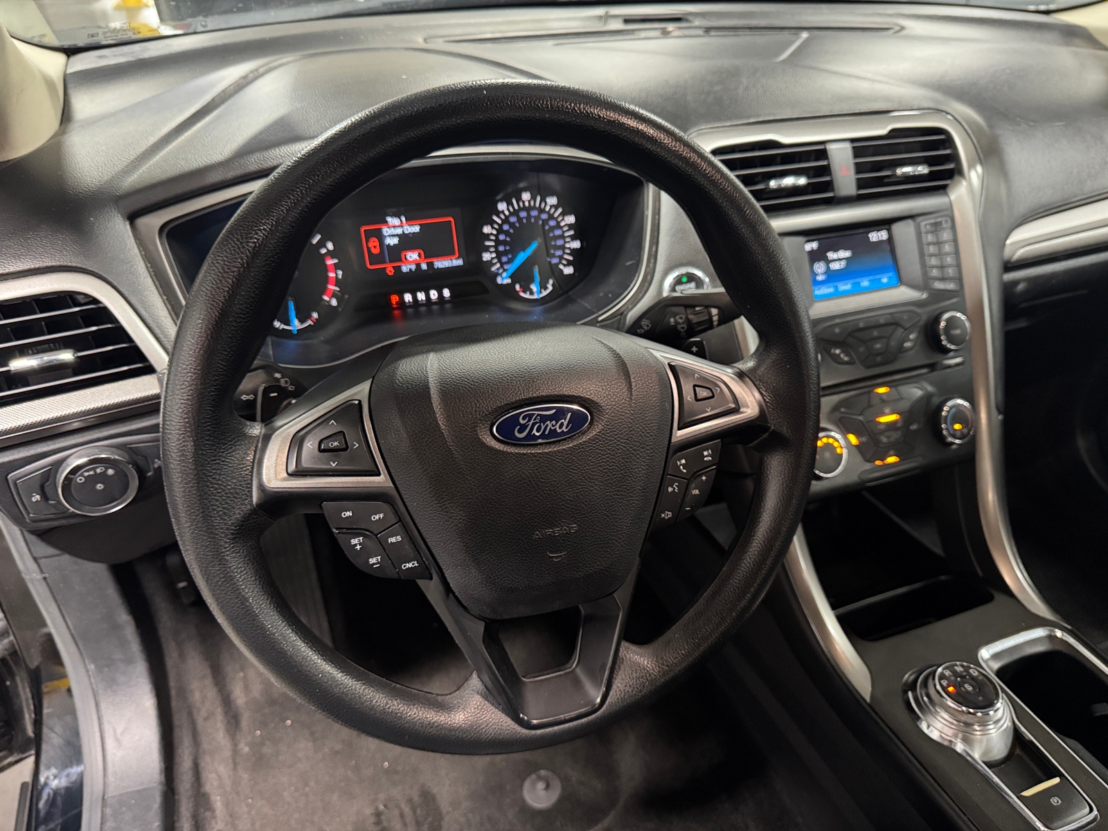 Thumbnail: 2017 Ford Fusion - 5