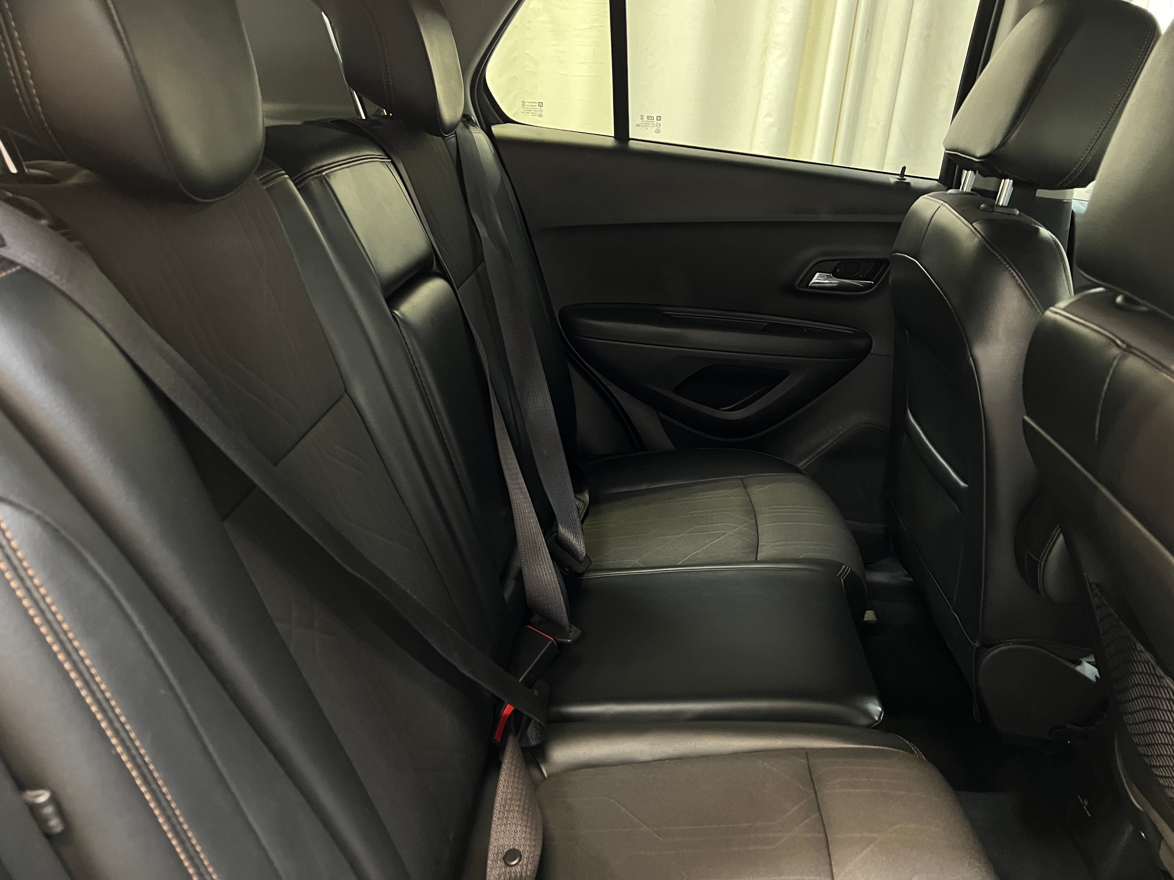 Thumbnail: 2018 Chevrolet Trax - 6