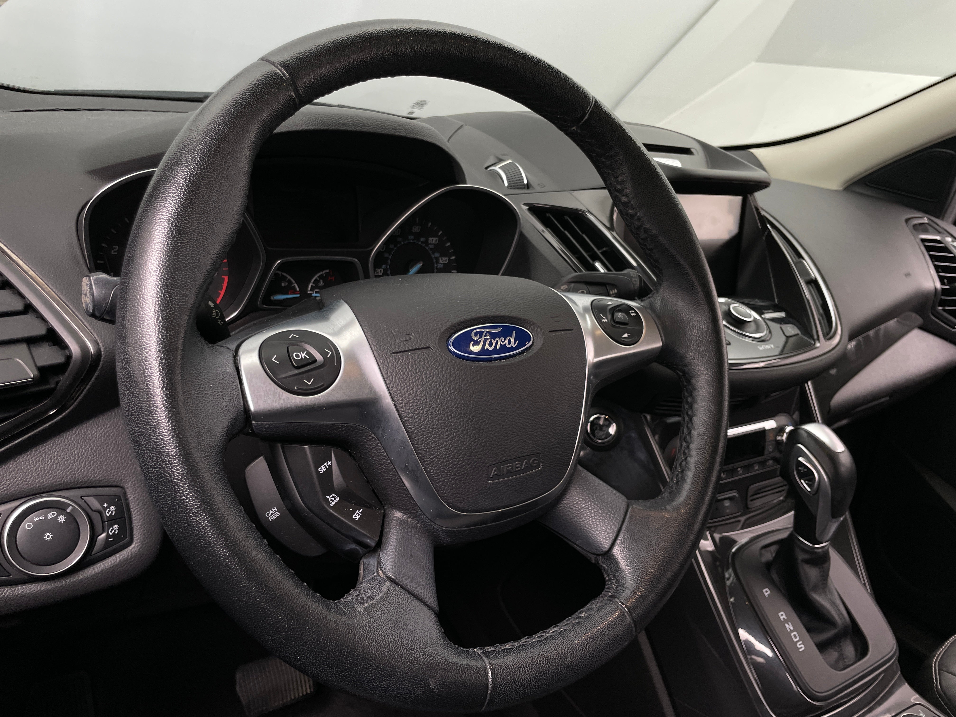 Thumbnail: 2016 Ford Escape - 4