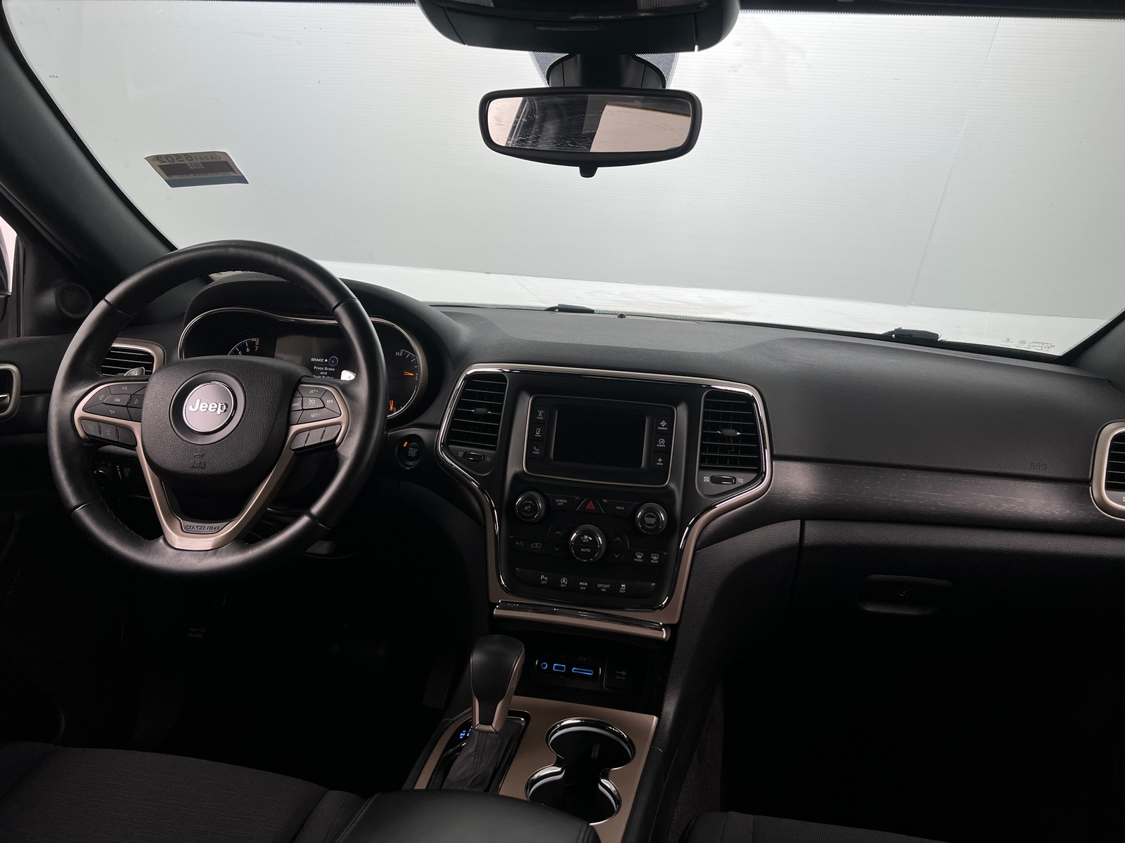 Thumbnail: 2017 Jeep Grand Cherokee - 3