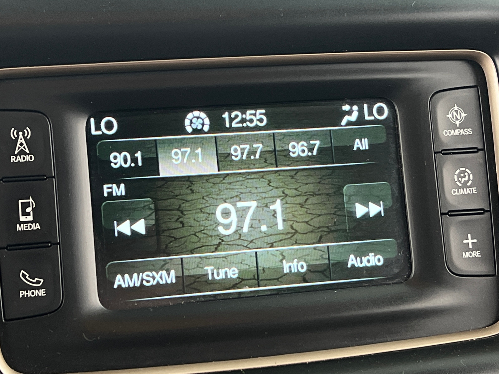 Thumbnail: 2017 Jeep Grand Cherokee - 4