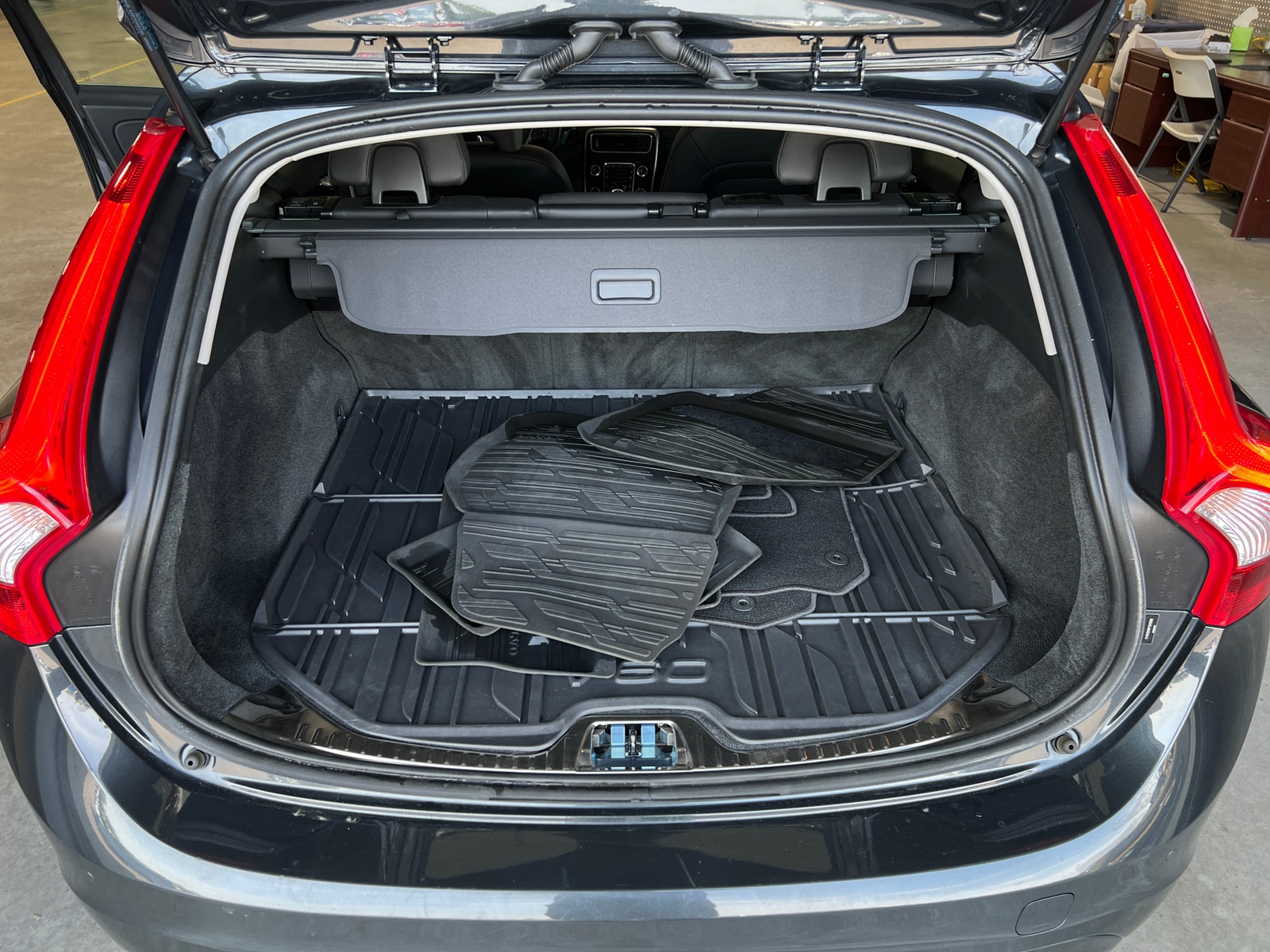 Thumbnail: 2015 Volvo V60 - 6