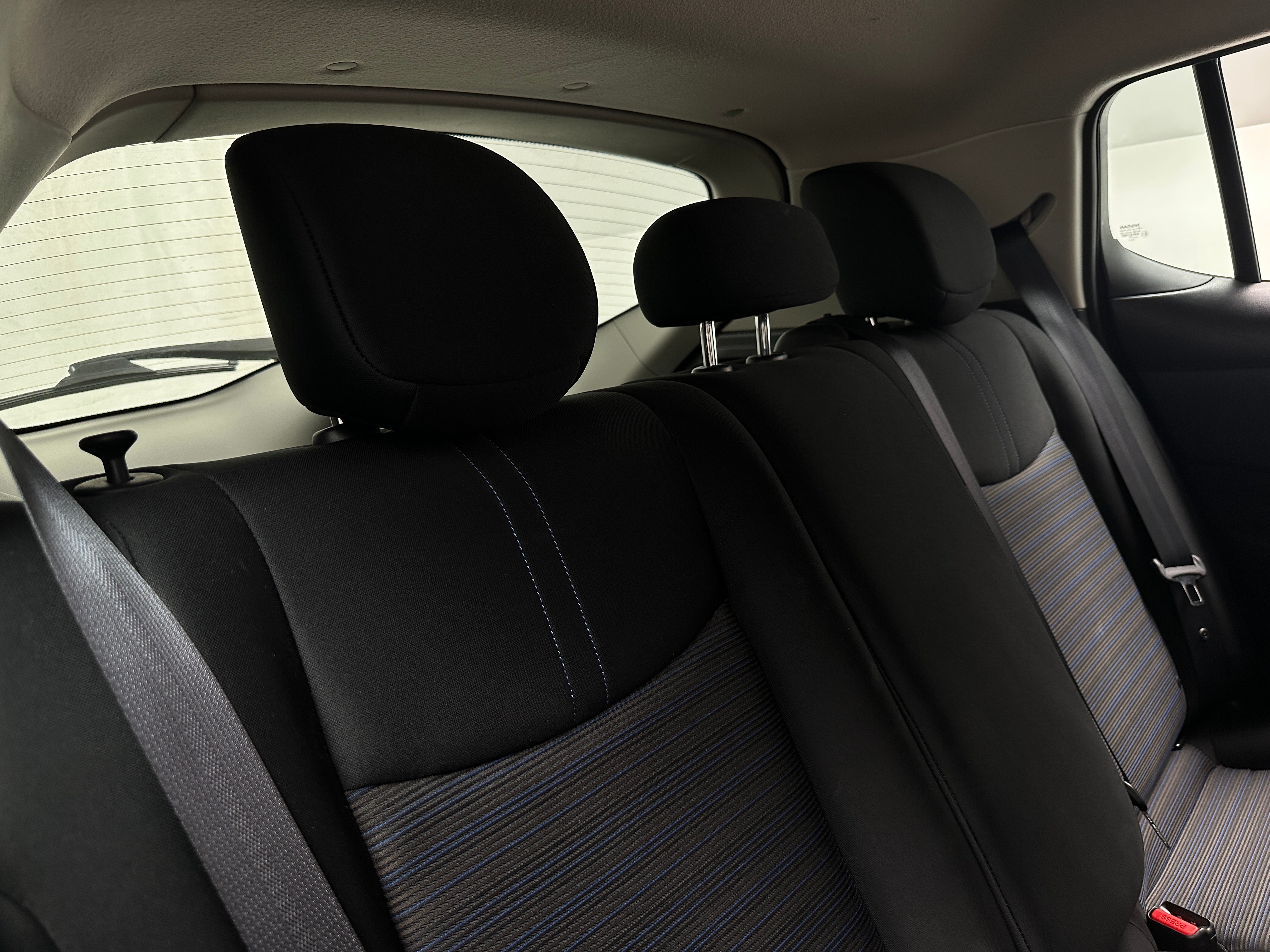 Thumbnail: 2023 Nissan Leaf - 6