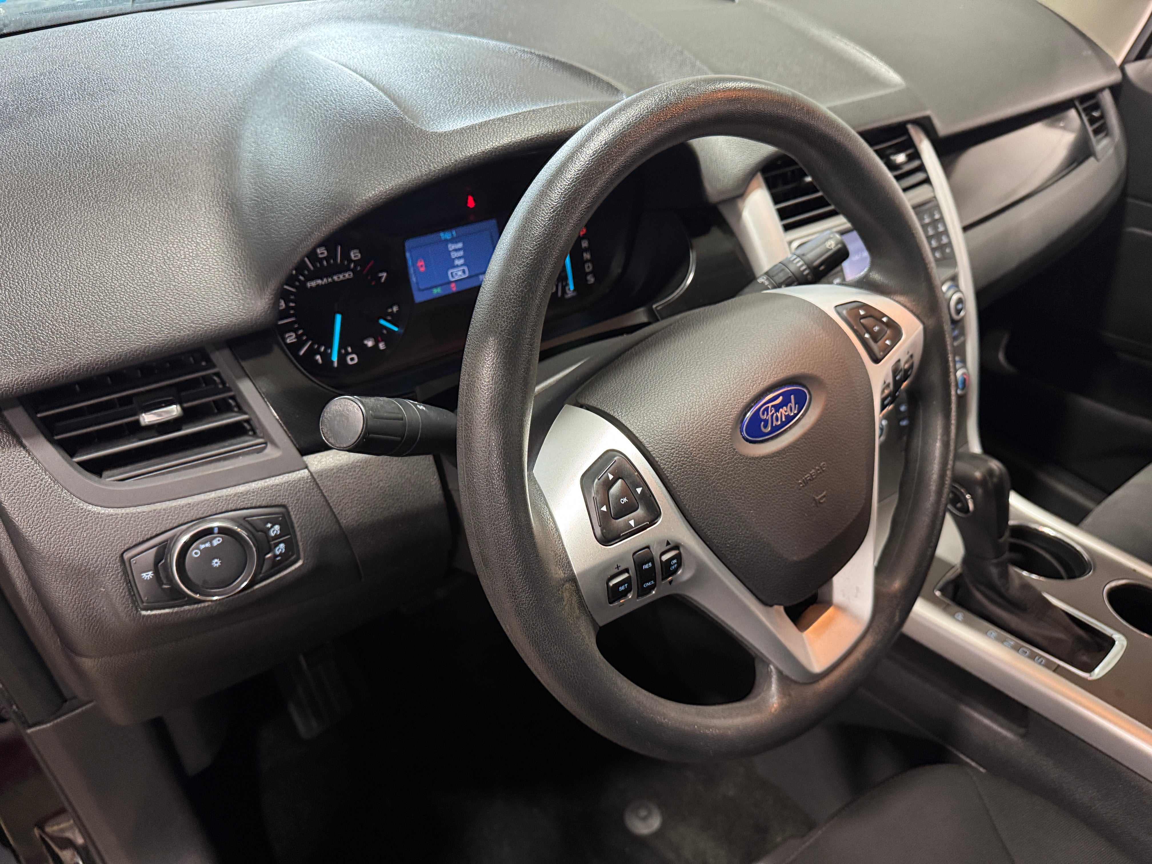 Thumbnail: 2014 Ford Edge - 3