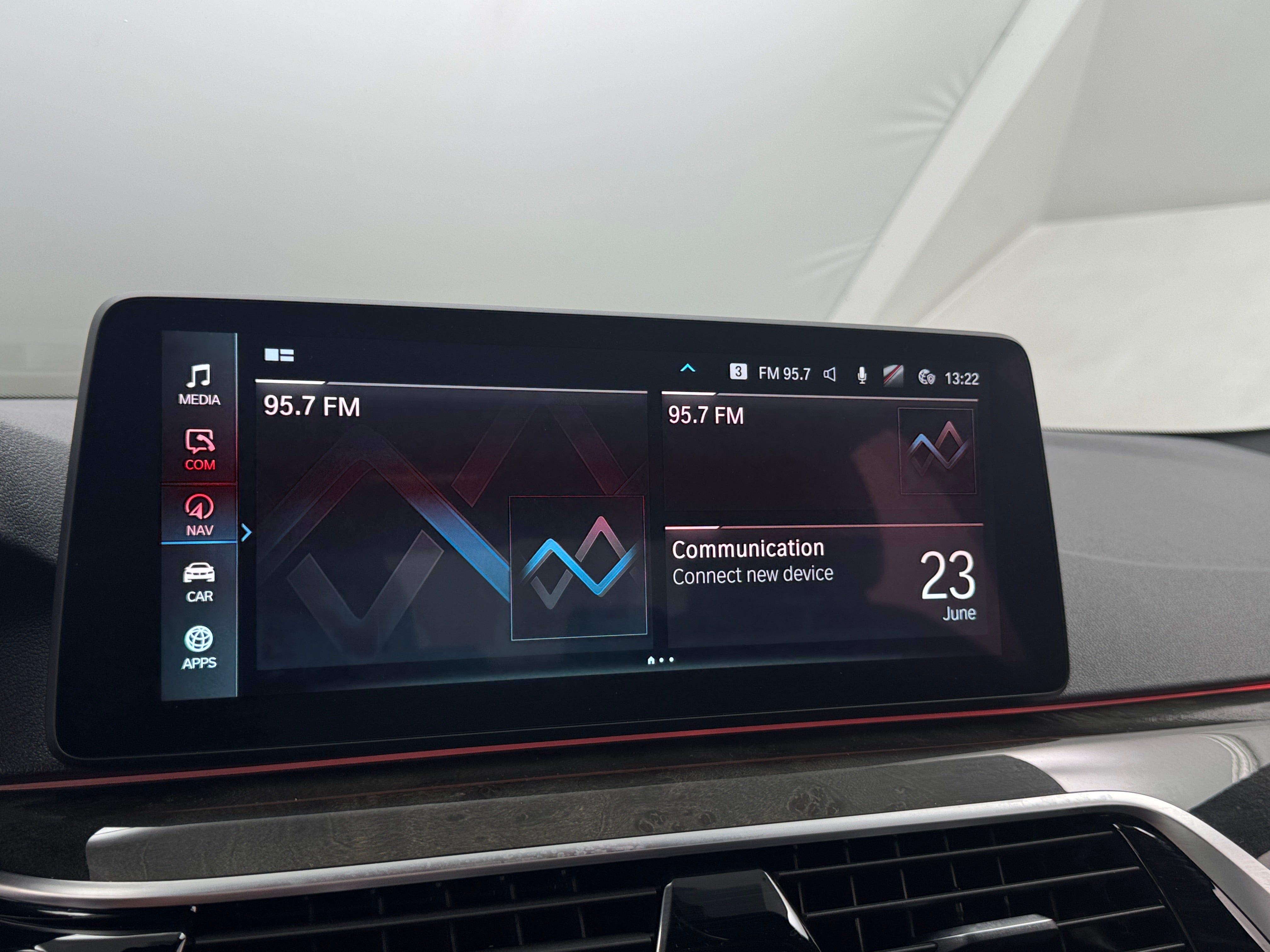 Thumbnail: 2021 BMW 5 Series - 3