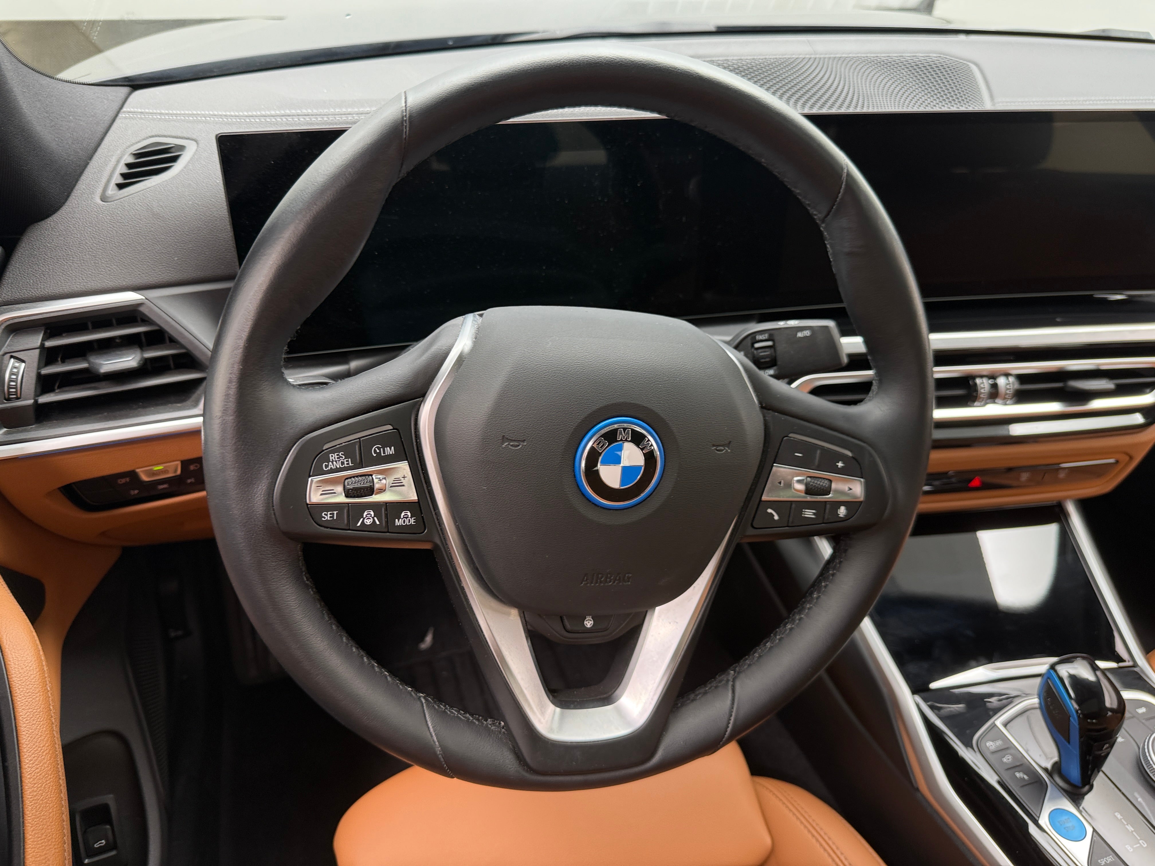 Thumbnail: 2022 BMW i4 - 4