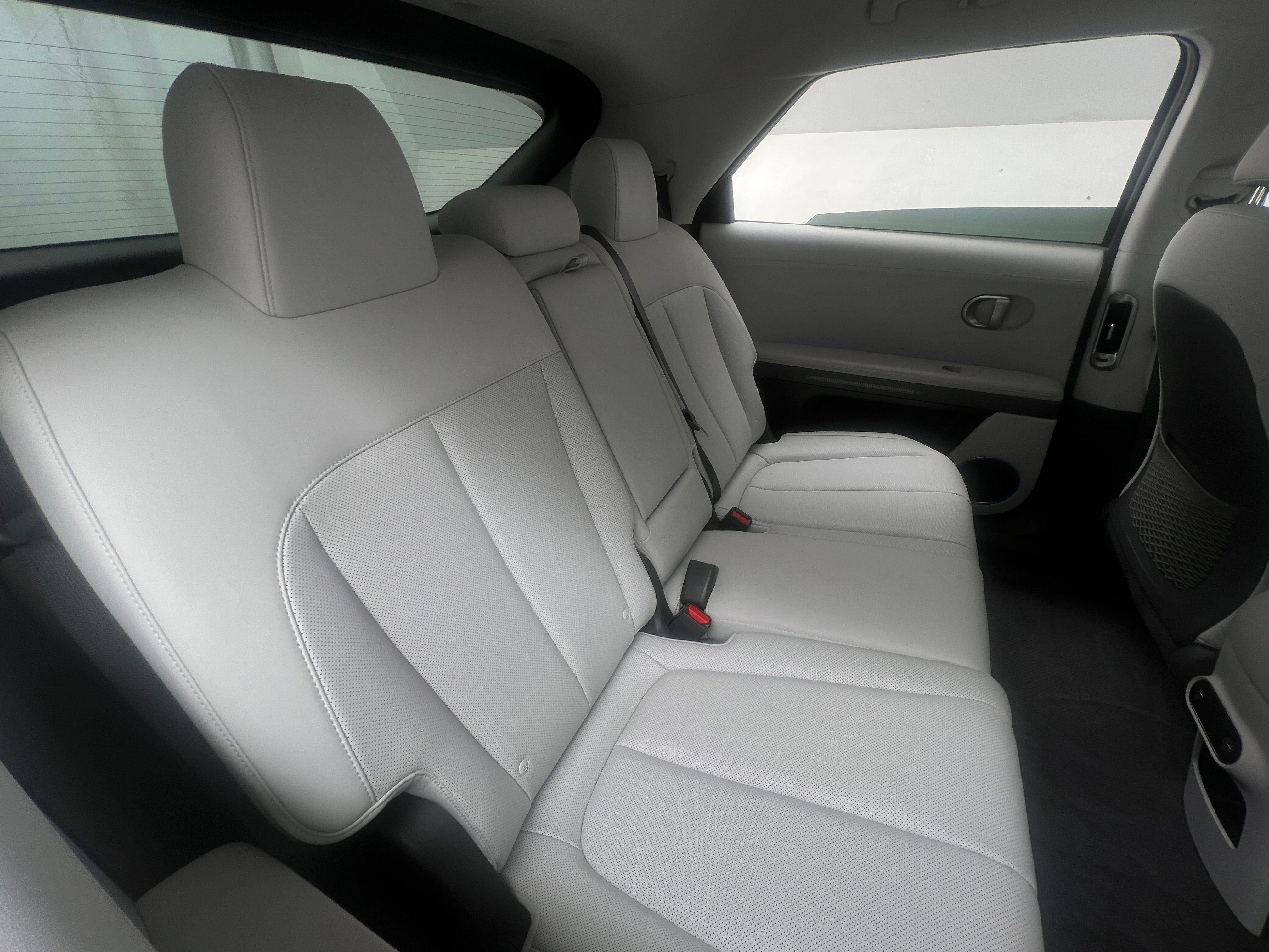 Thumbnail: 2023 Hyundai Ioniq 5 - 5