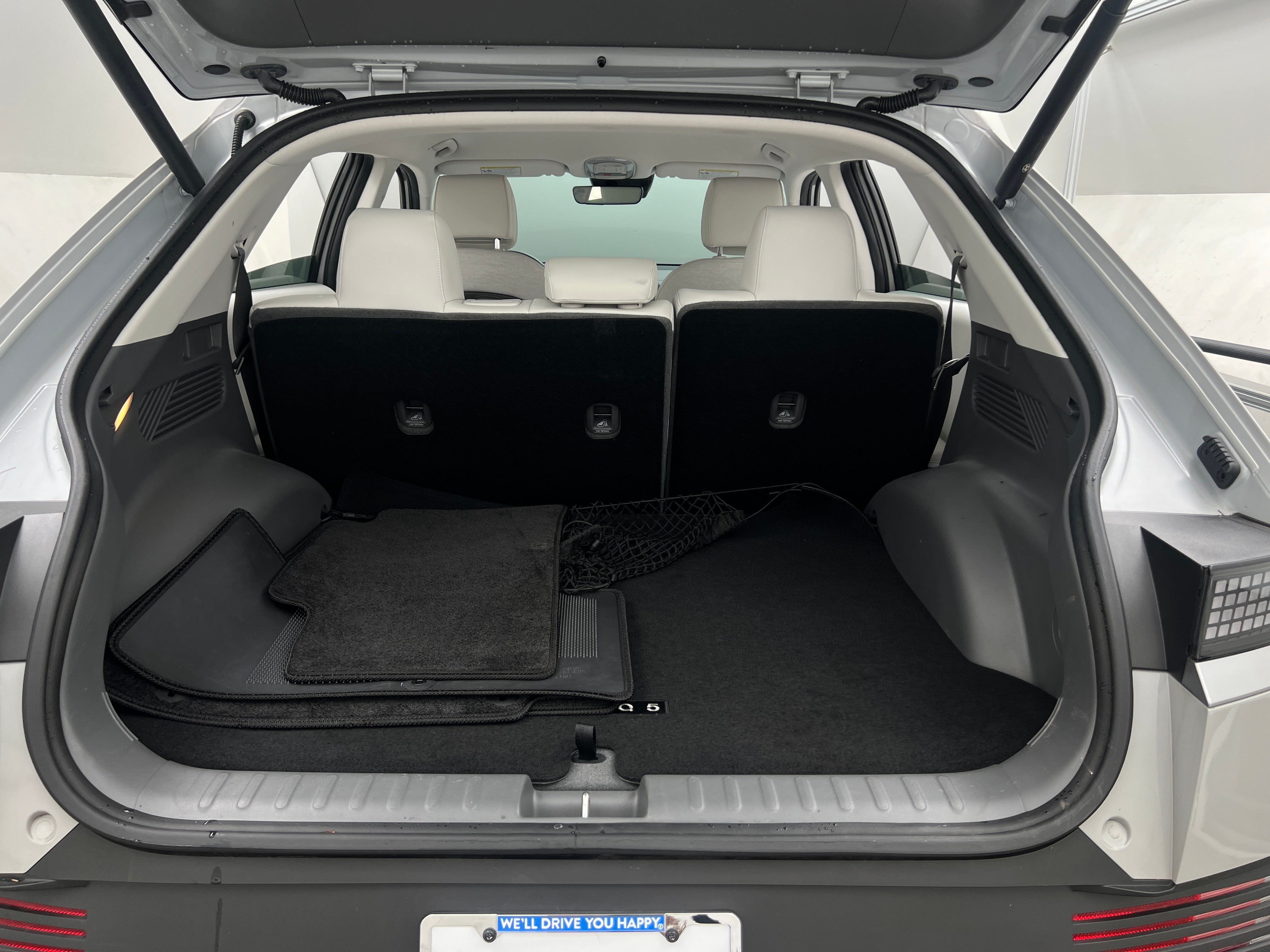Thumbnail: 2023 Hyundai Ioniq 5 - 6
