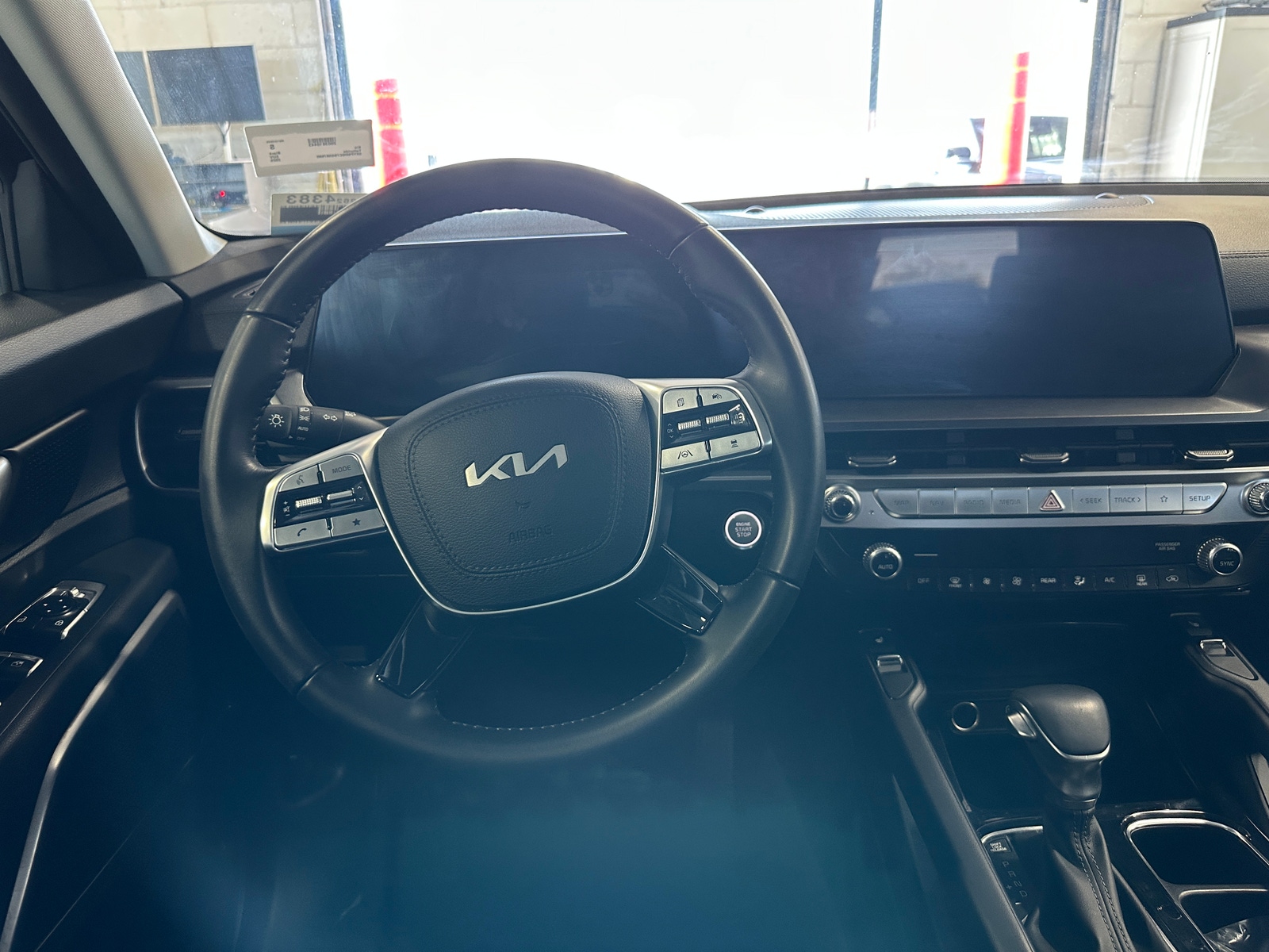 Thumbnail: 2025 Kia Telluride - 4