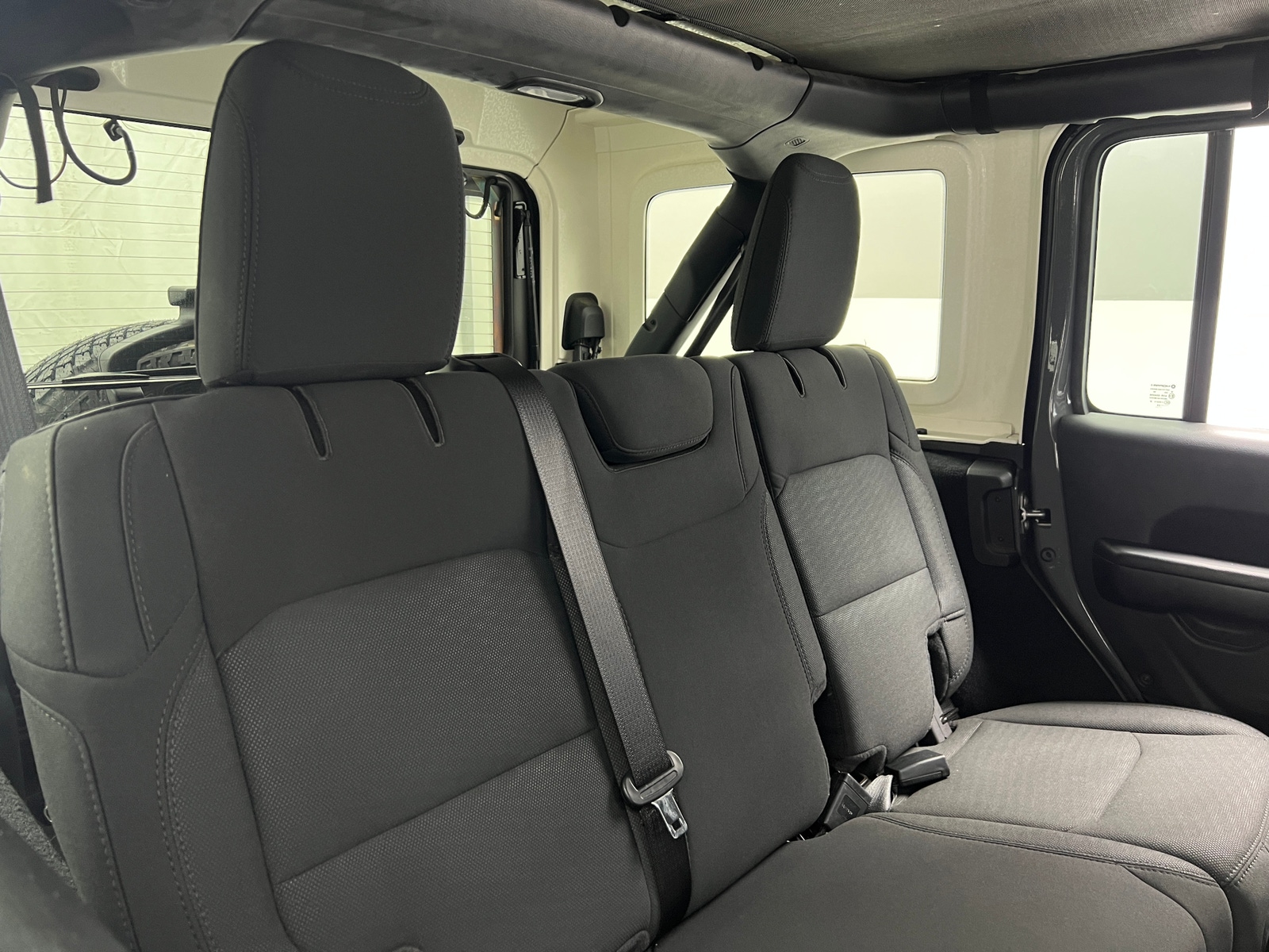 Thumbnail: 2020 Jeep Wrangler - 6