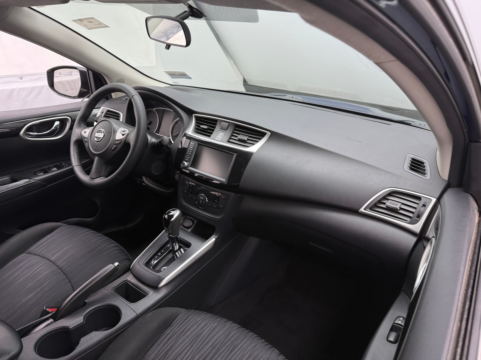 Thumbnail: 2019 Nissan Sentra - 3