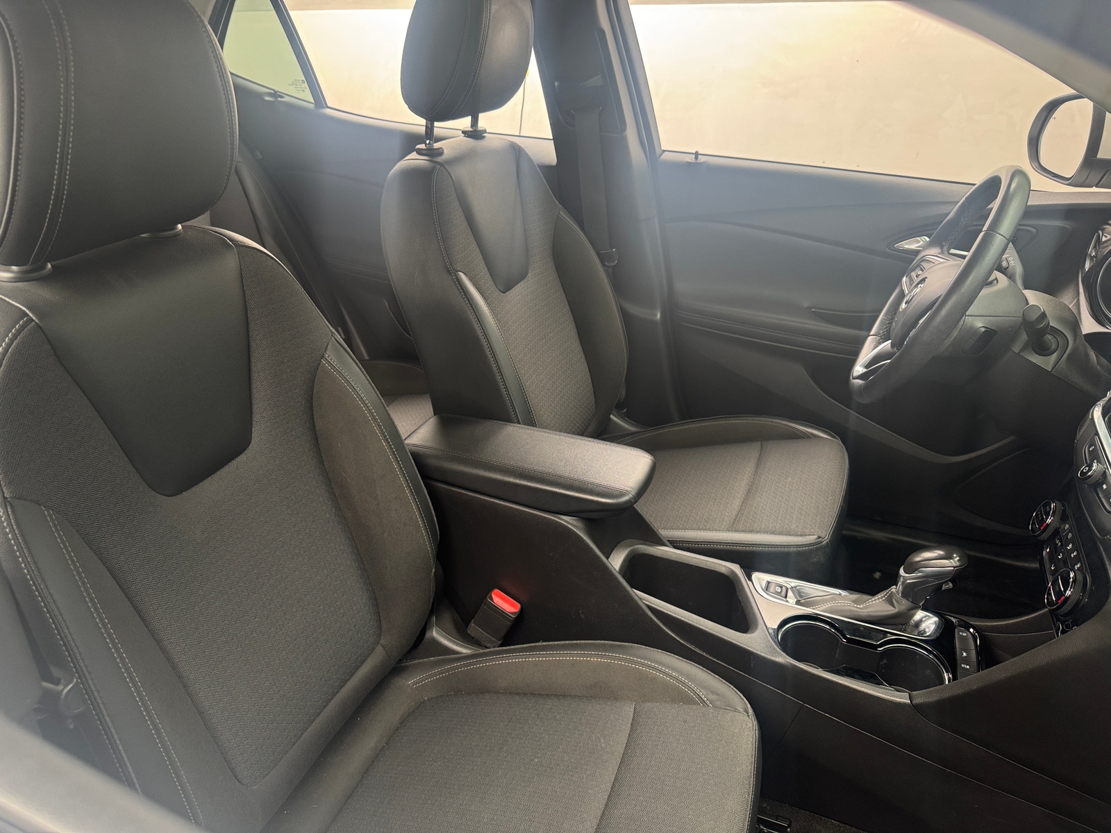 Thumbnail: 2021 Buick Encore GX - 2