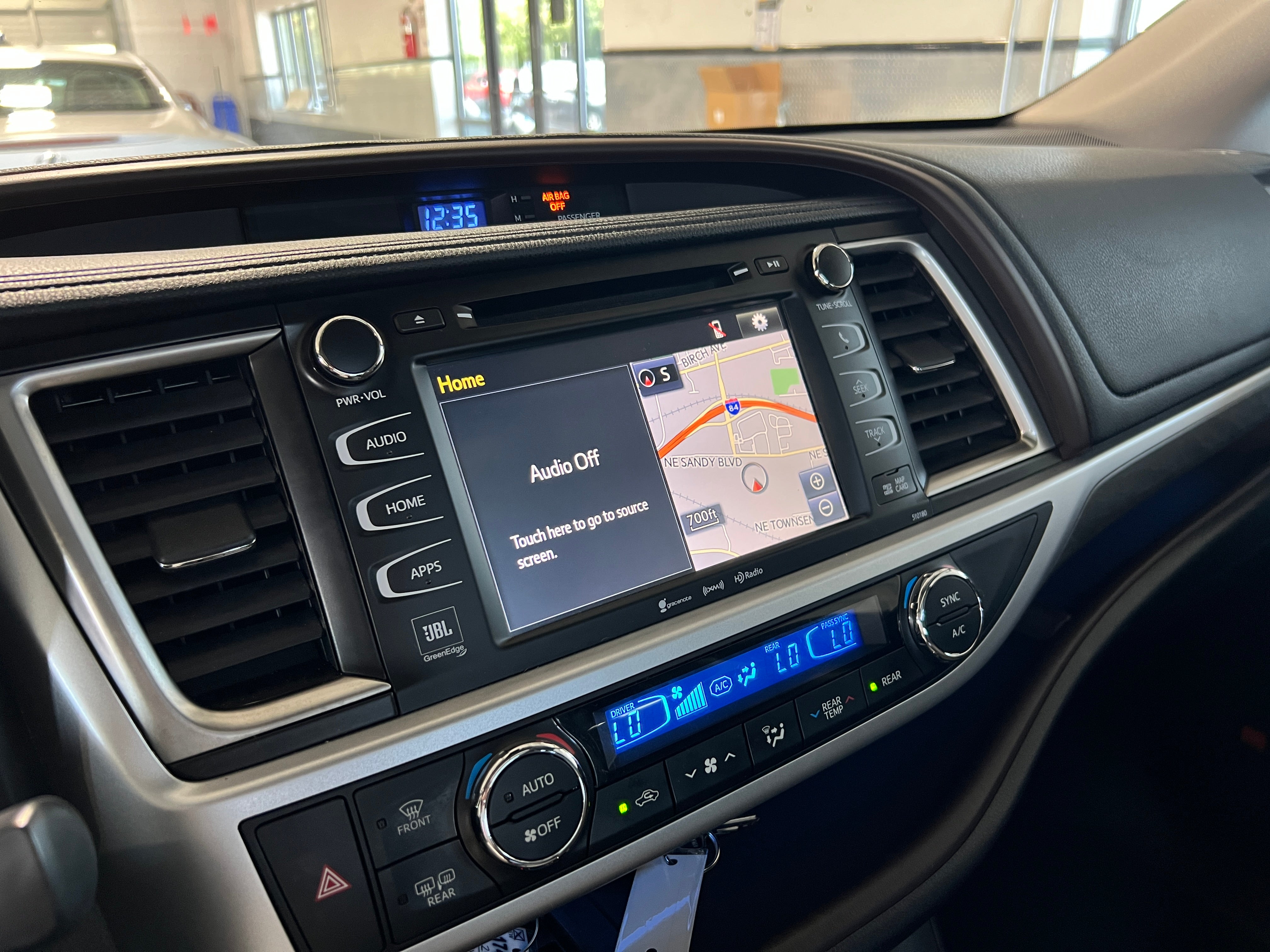 Thumbnail: 2018 Toyota Highlander - 3