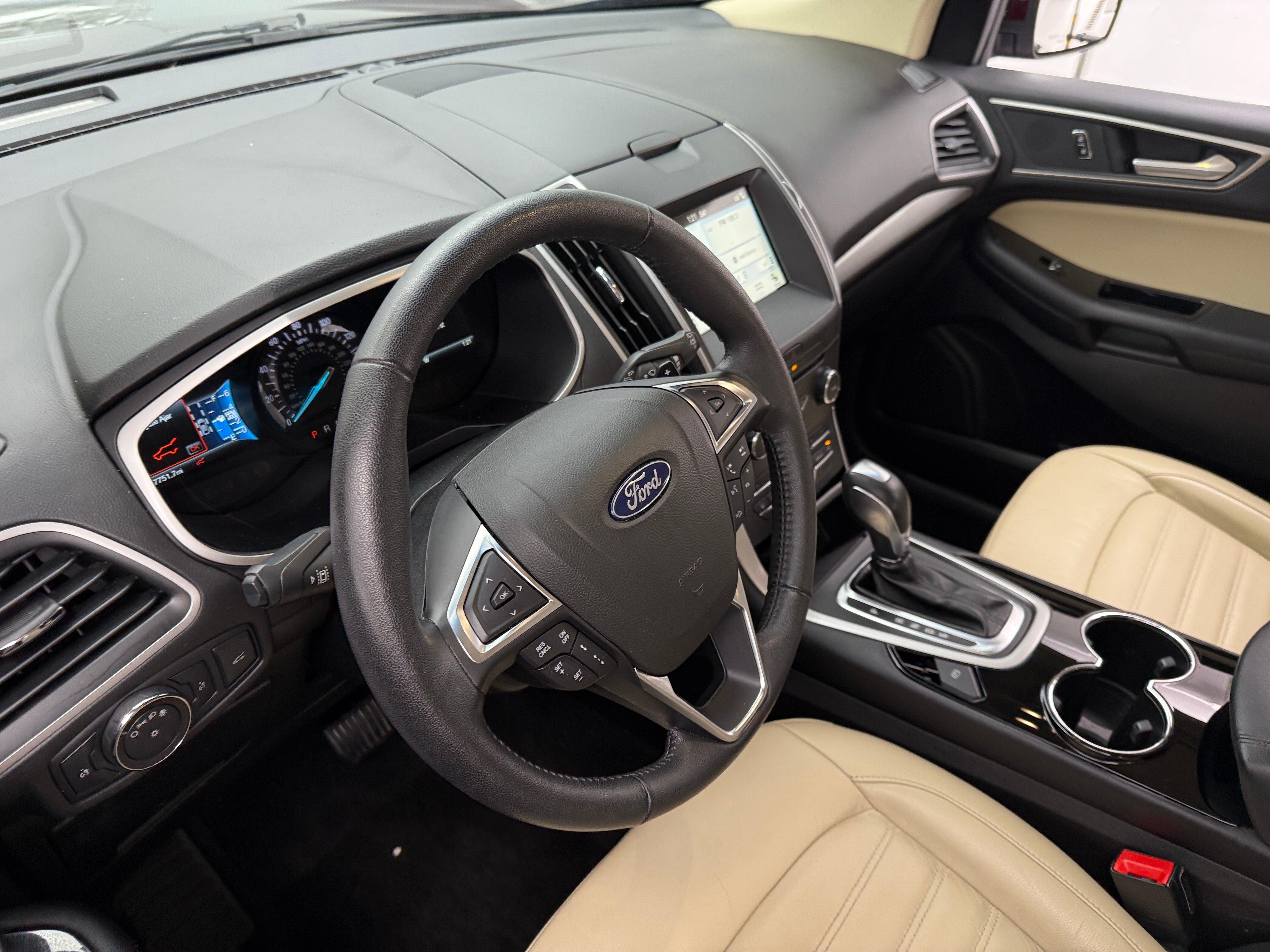 Thumbnail: 2018 Ford Edge - 5