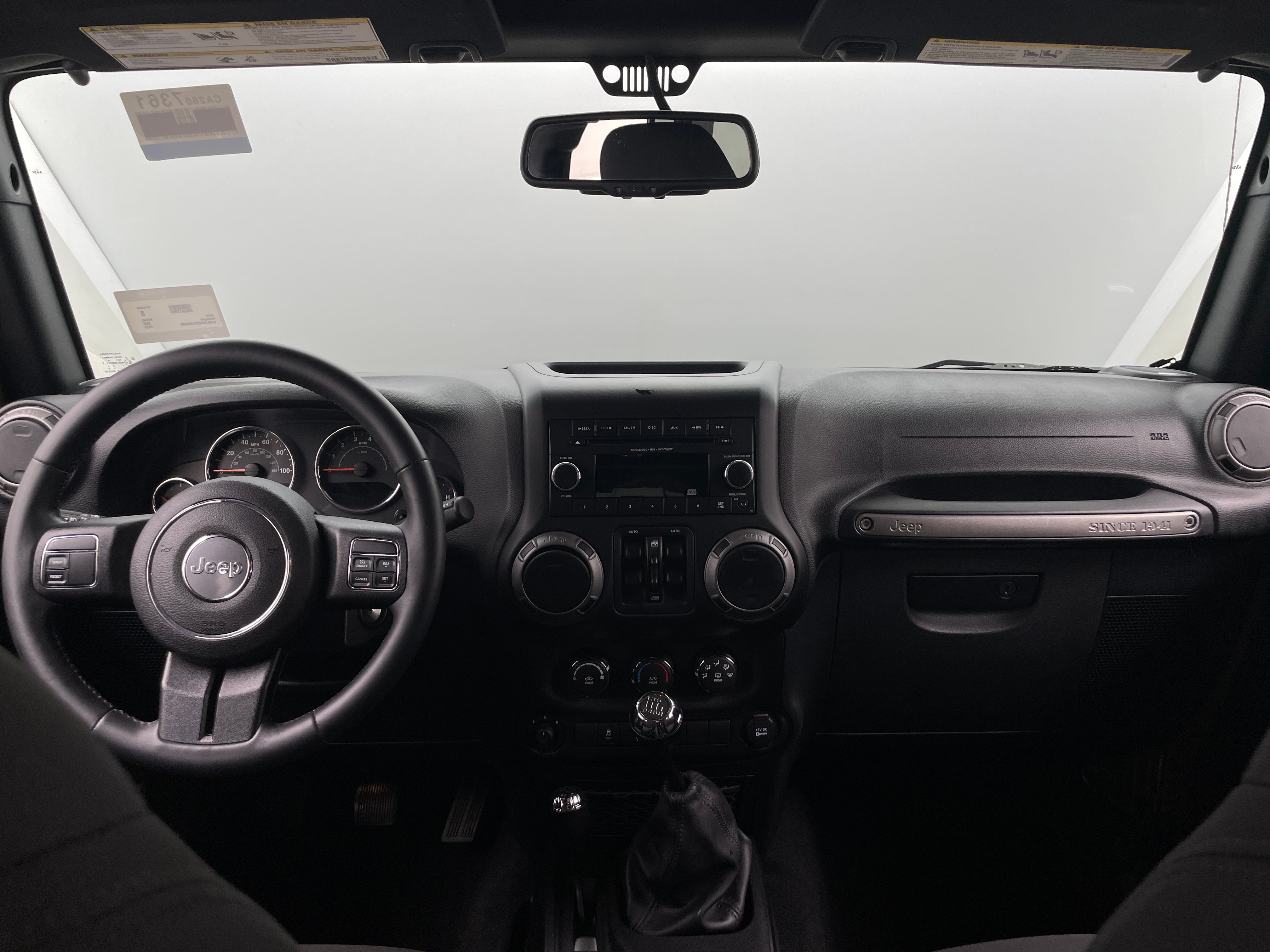 Thumbnail: 2015 Jeep Wrangler - 3