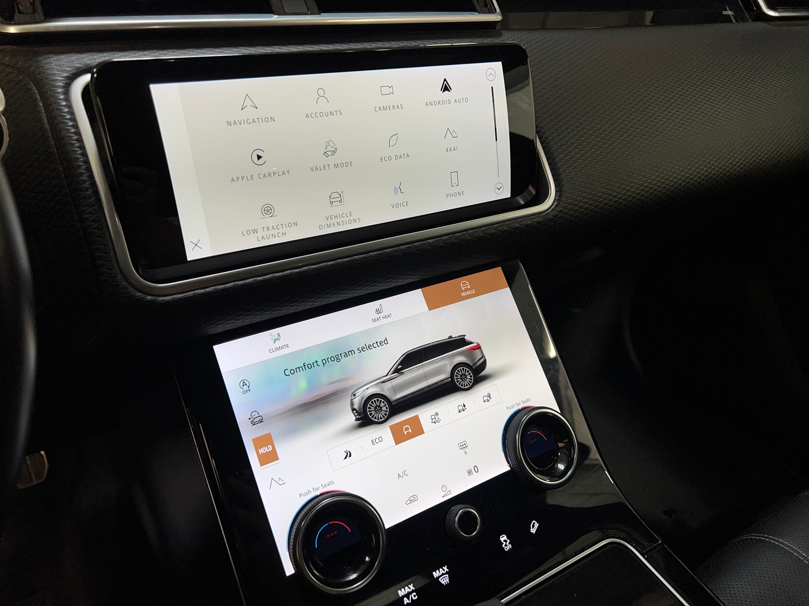 Thumbnail: 2022 Land Rover Range Rover Velar - 3