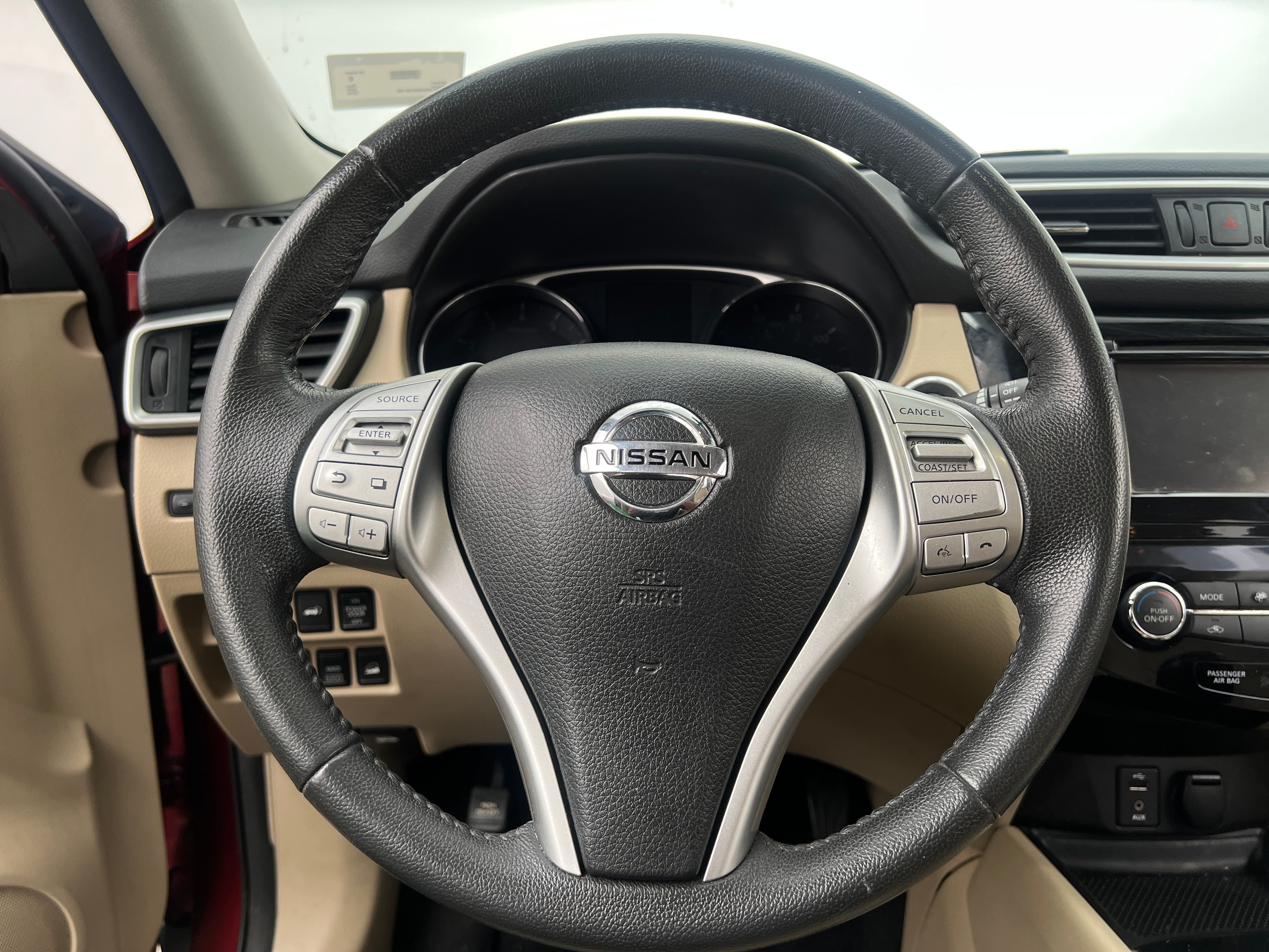 Thumbnail: 2016 Nissan Rogue - 4