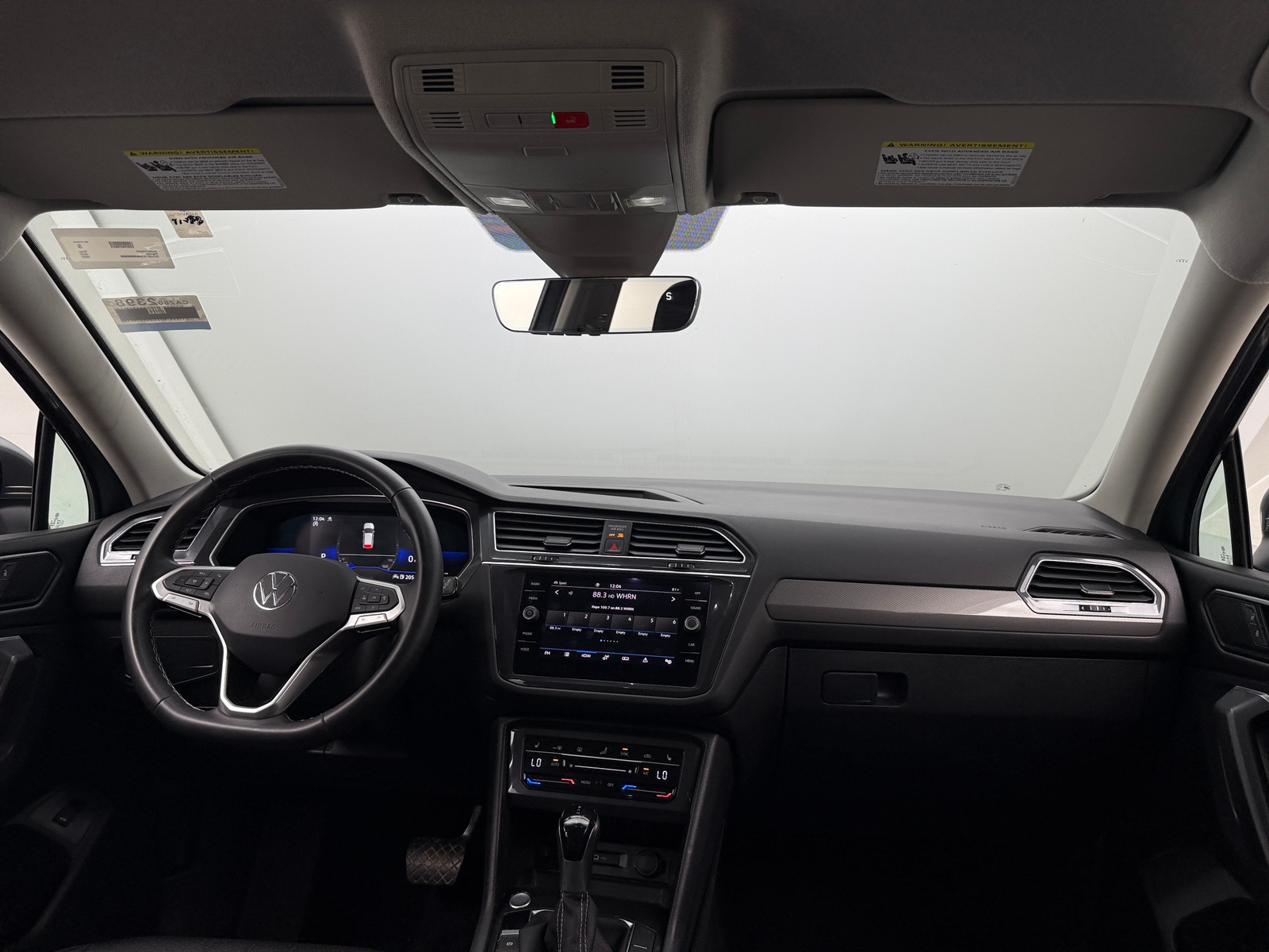 Thumbnail: 2022 Volkswagen Tiguan - 2