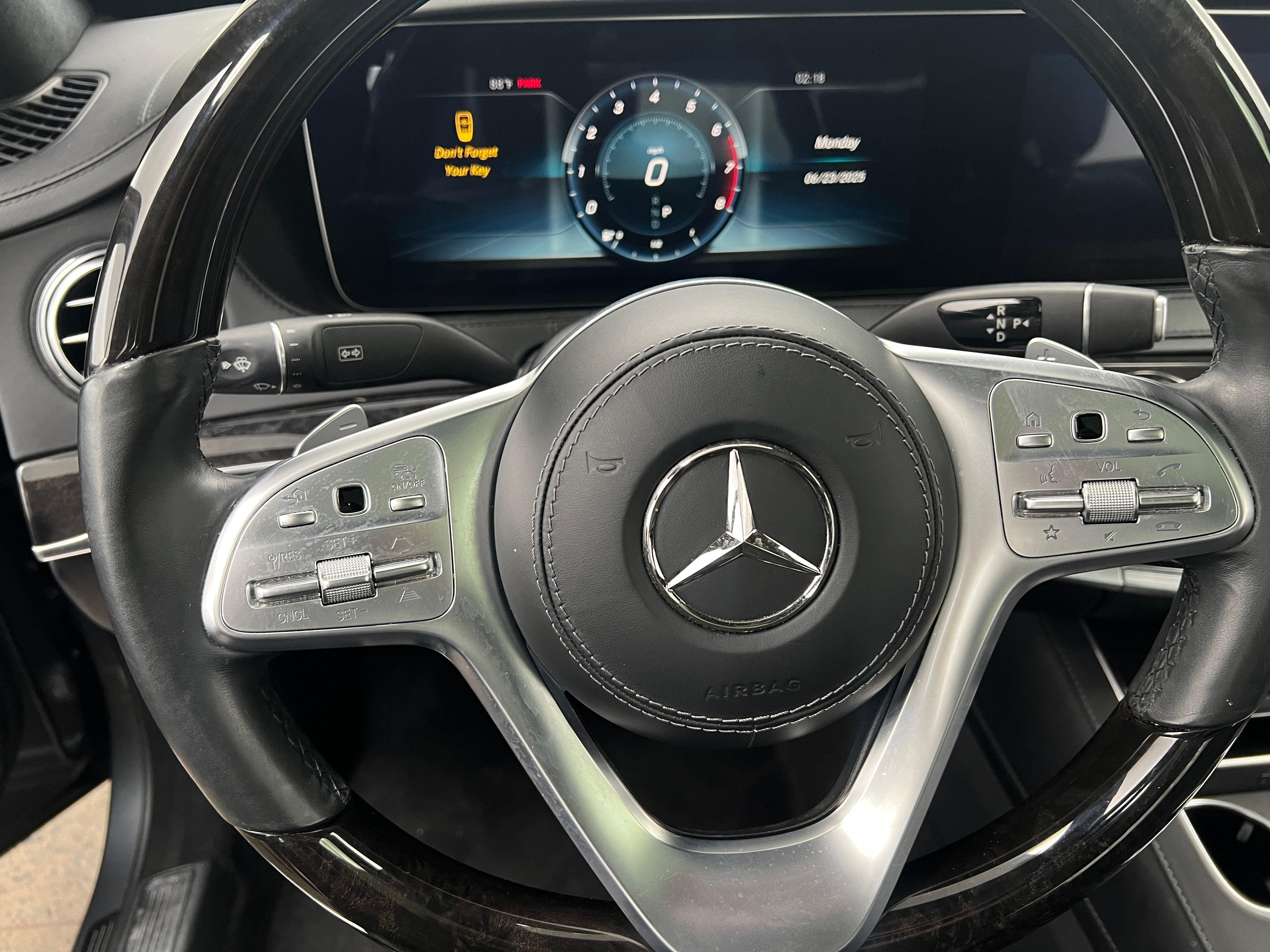Thumbnail: 2019 Mercedes-Benz S-Class - 4