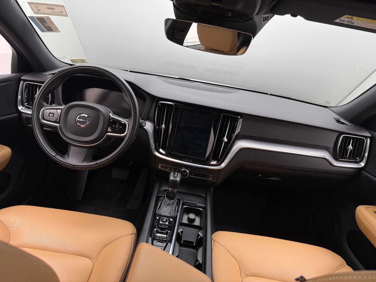 Thumbnail: 2020 Volvo V60 - 2