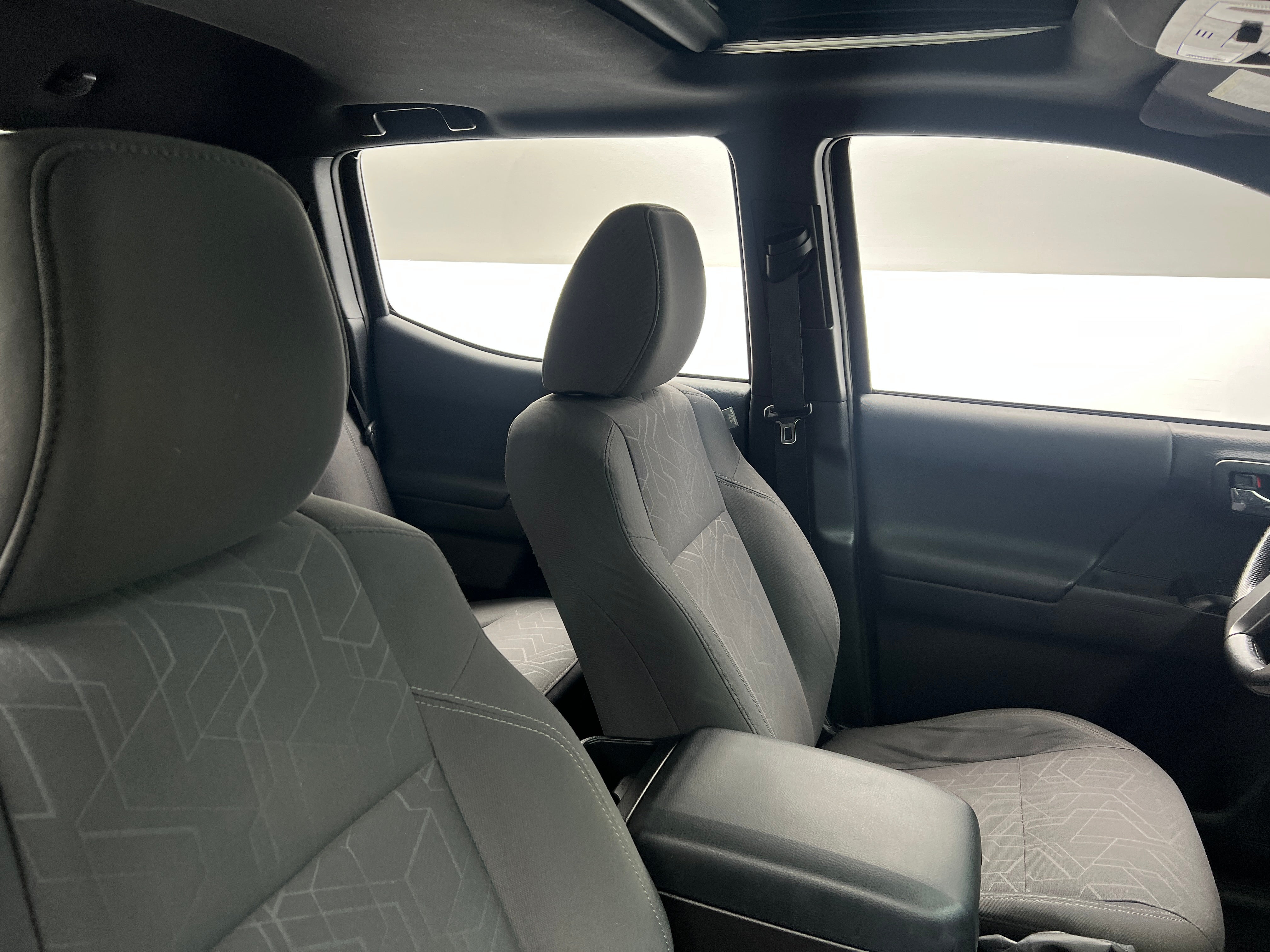 Thumbnail: 2016 Toyota Tacoma - 2