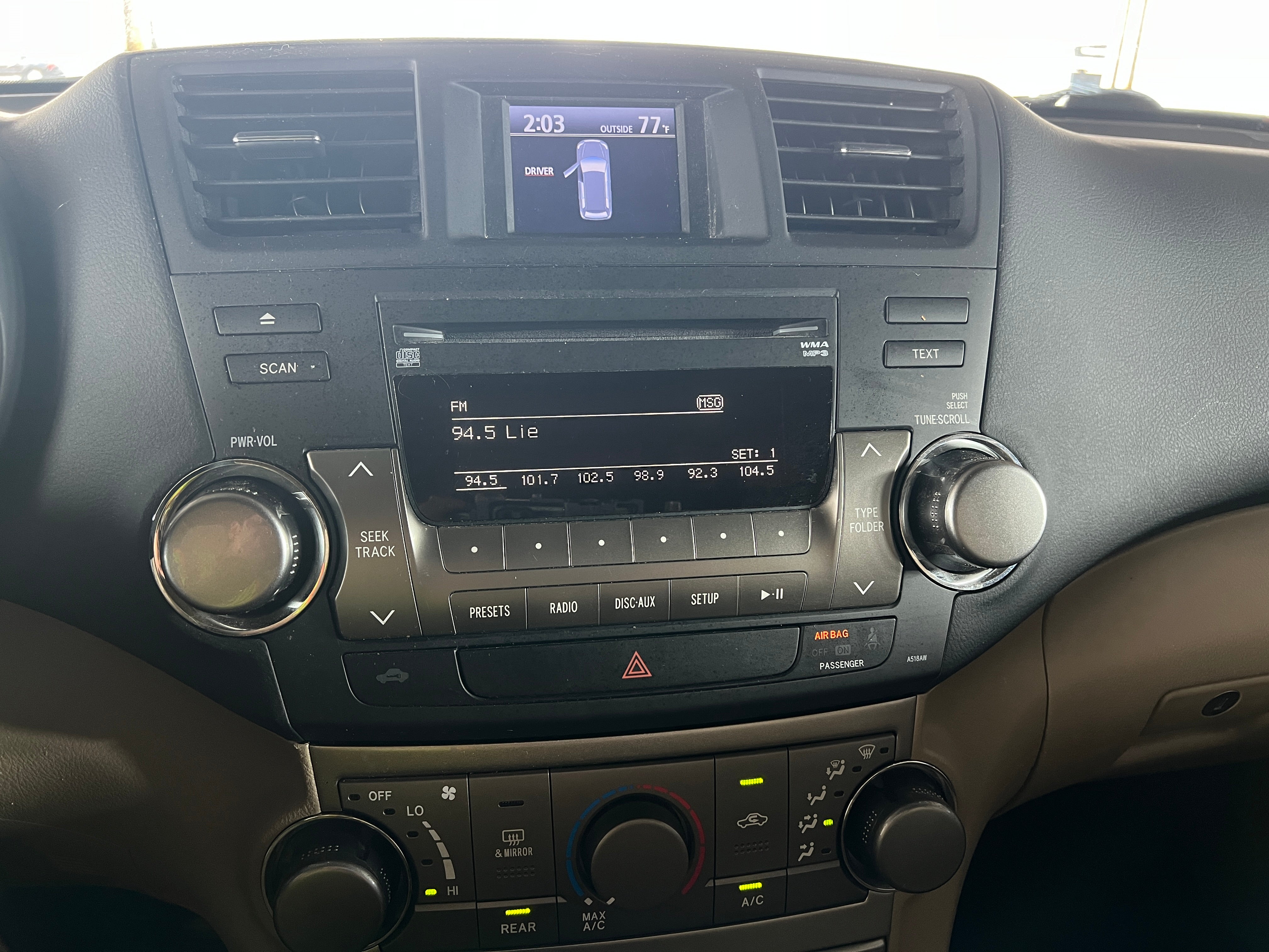 Thumbnail: 2012 Toyota Highlander - 4