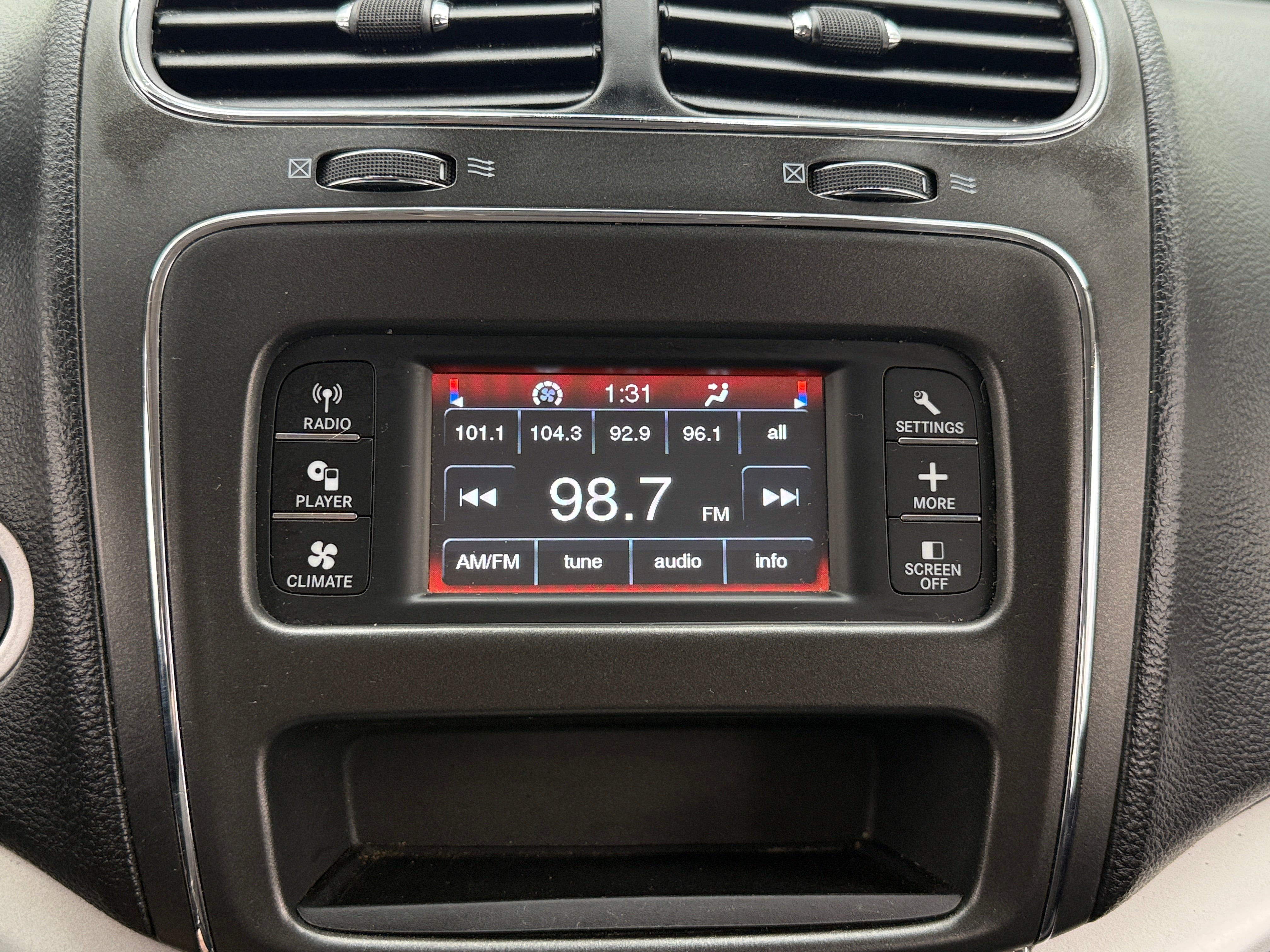 Thumbnail: 2019 Dodge Journey - 4