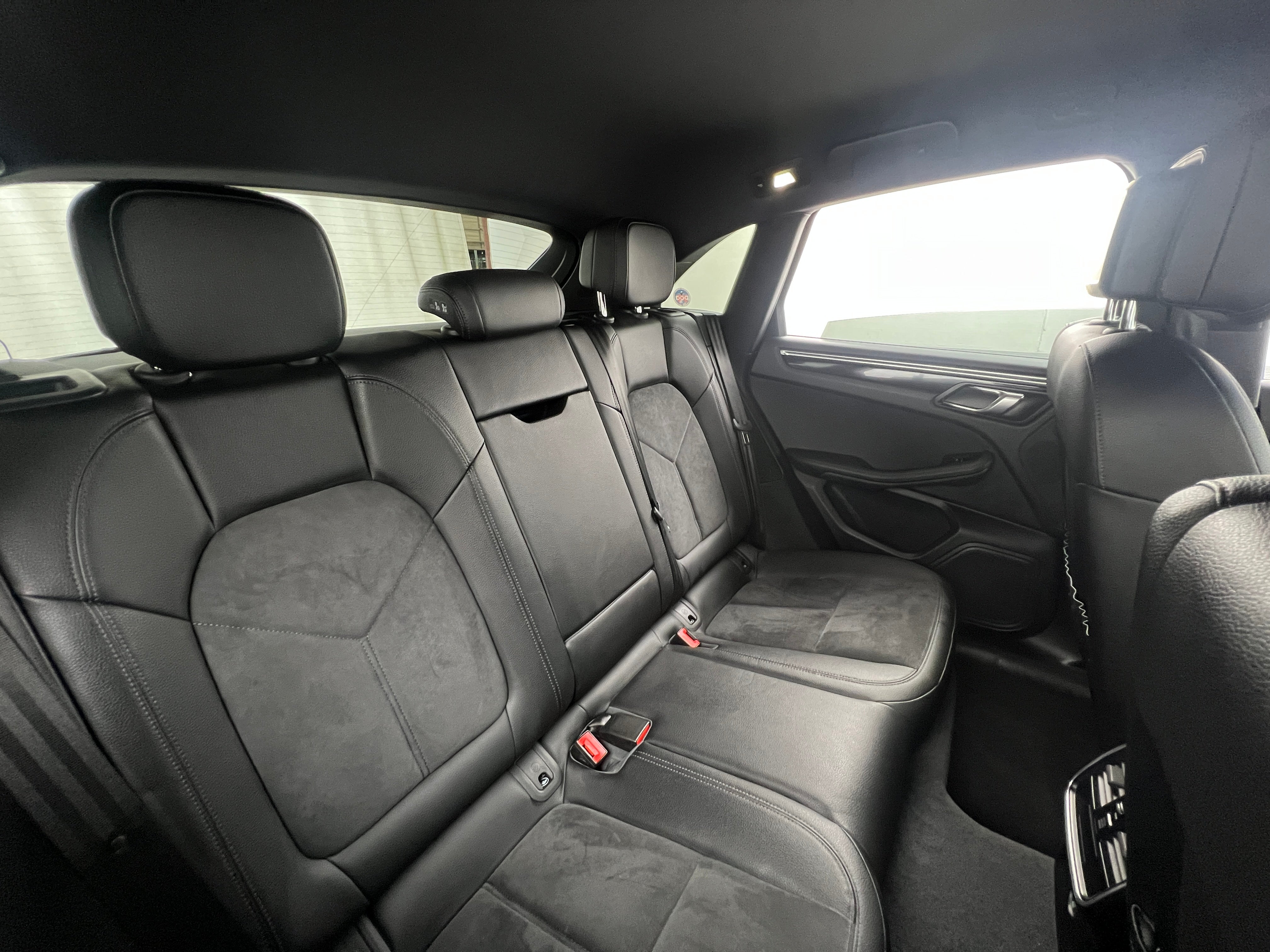 Thumbnail: 2019 Porsche Macan - 5