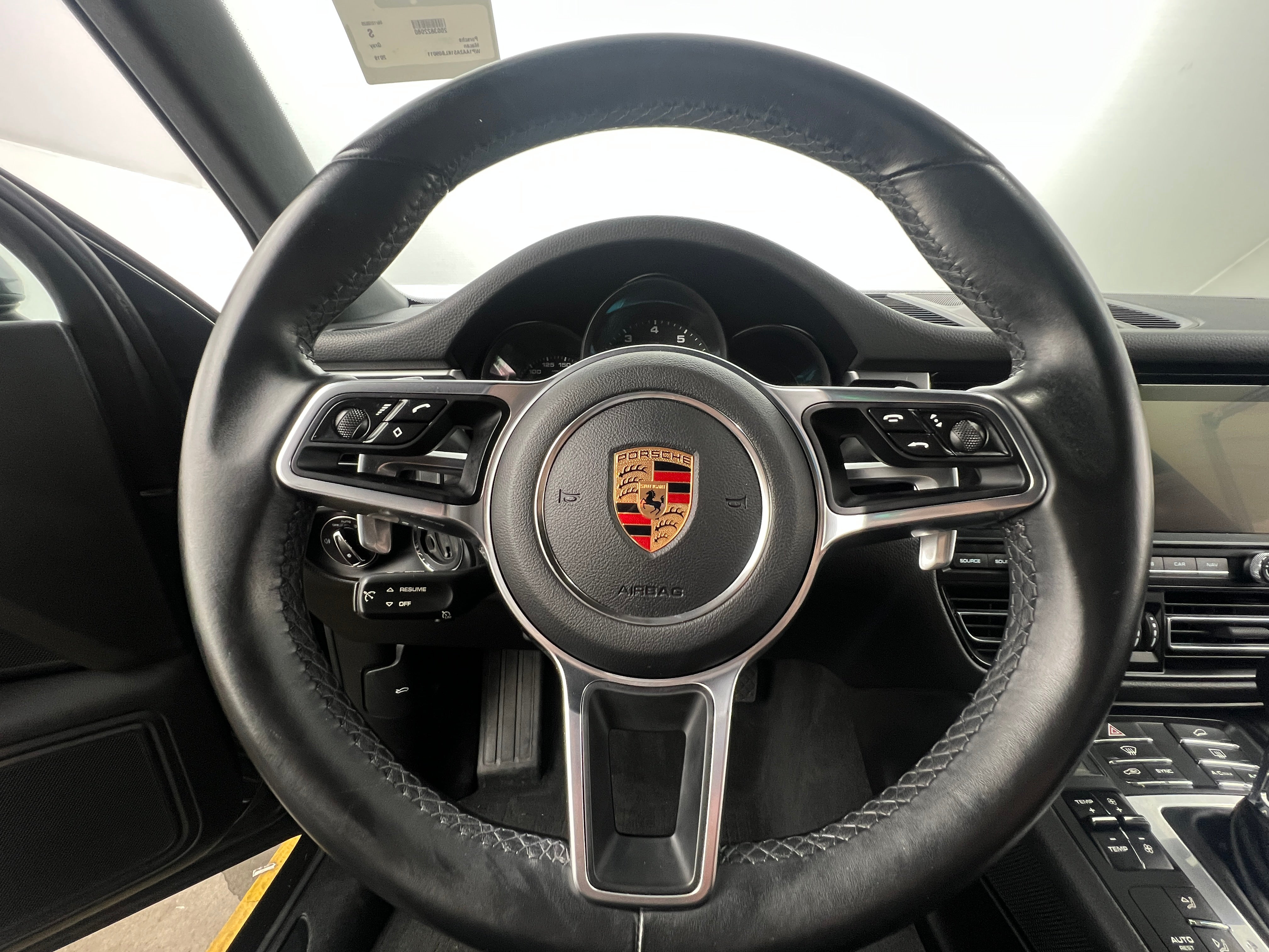 Thumbnail: 2019 Porsche Macan - 4
