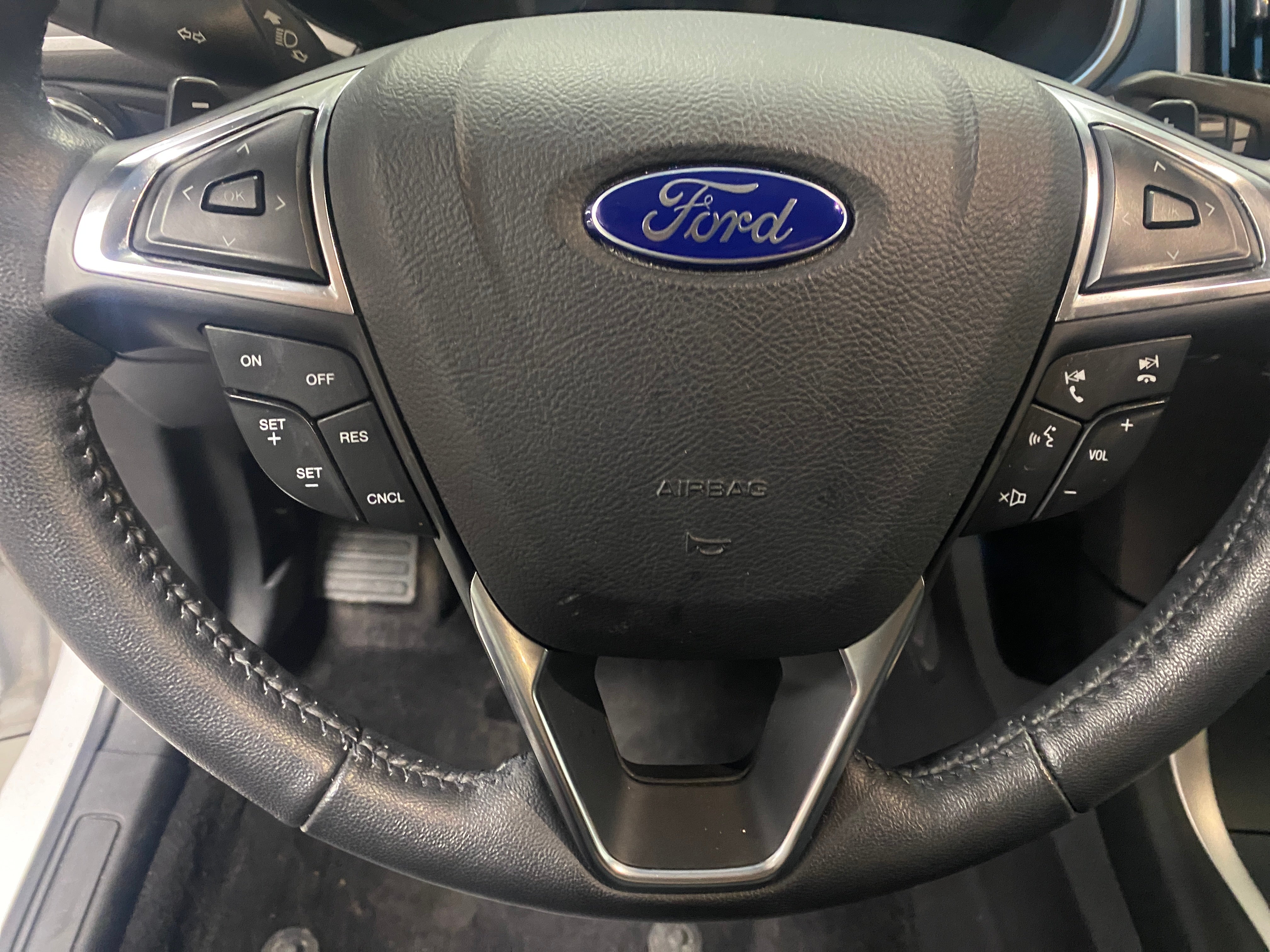 Thumbnail: 2017 Ford Edge - 4