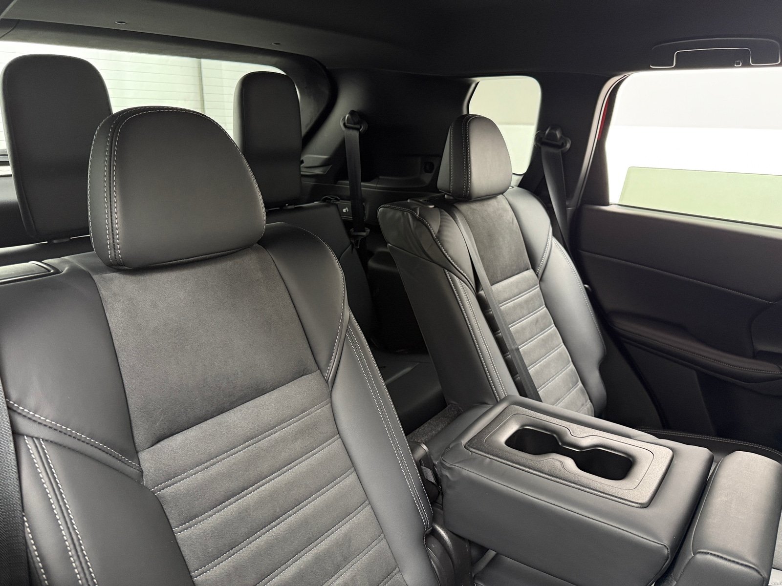 Thumbnail: 2024 Mitsubishi Outlander - 5