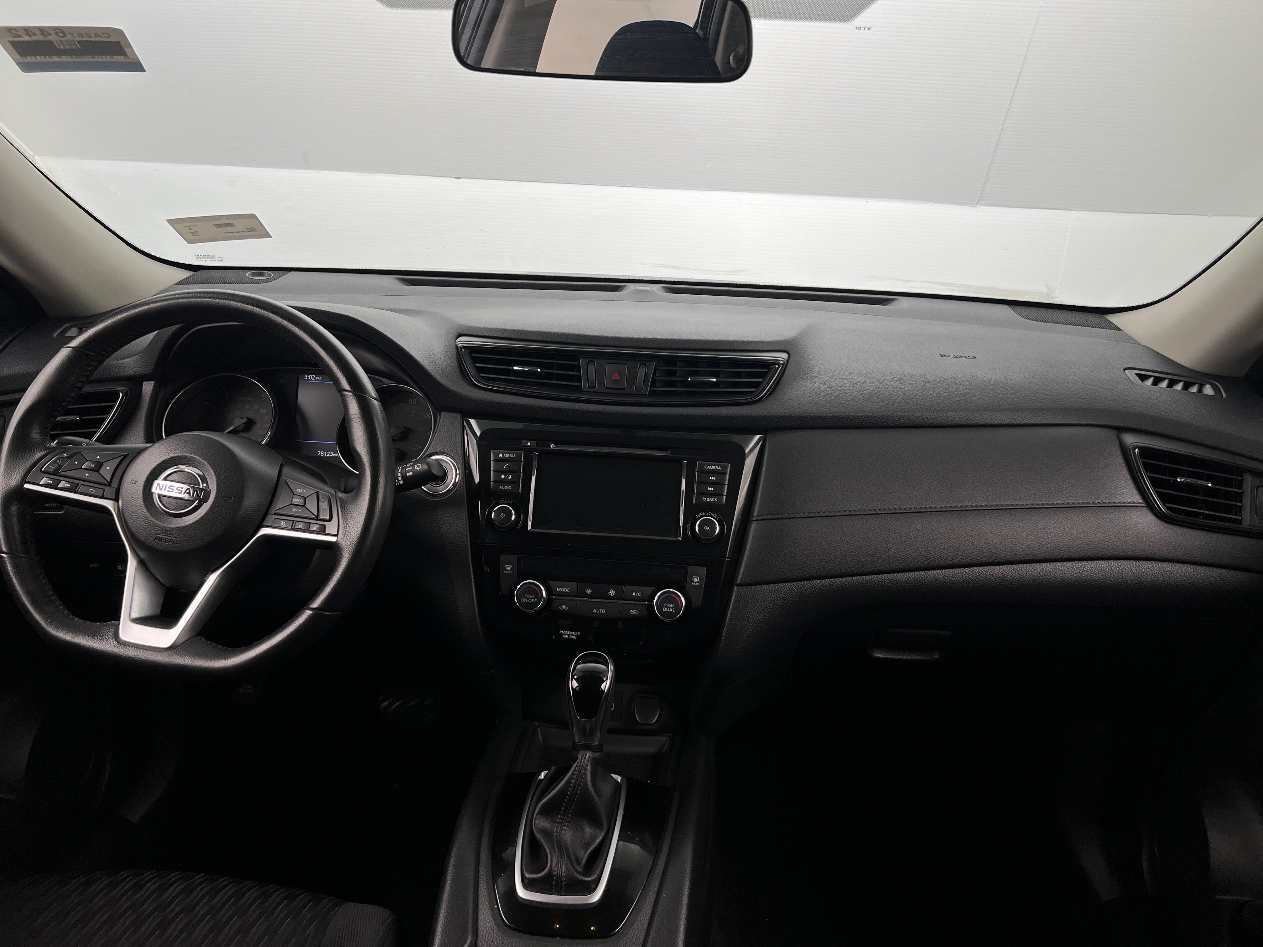 Thumbnail: 2018 Nissan Rogue - 3