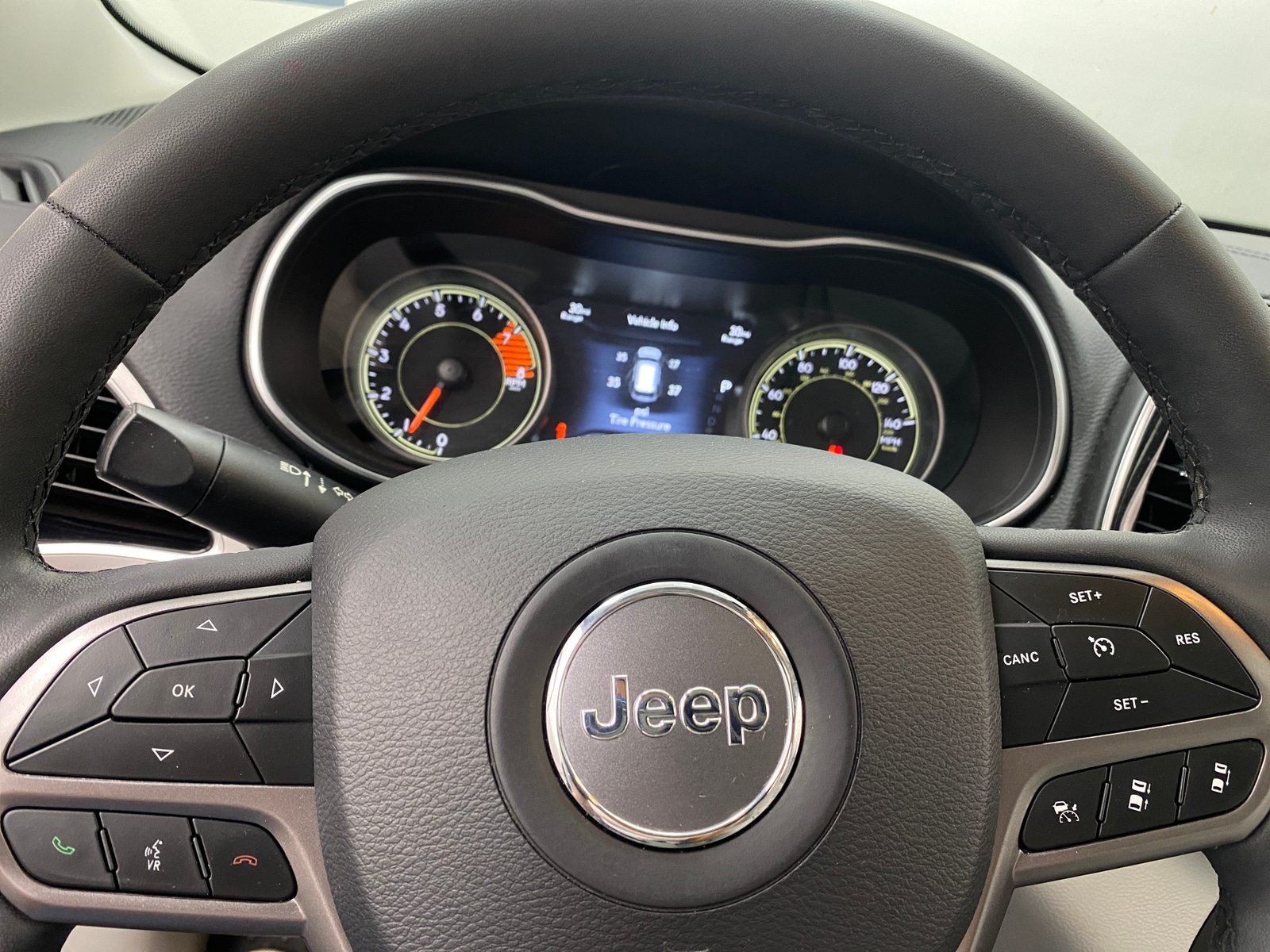 Thumbnail: 2021 Jeep Cherokee - 4