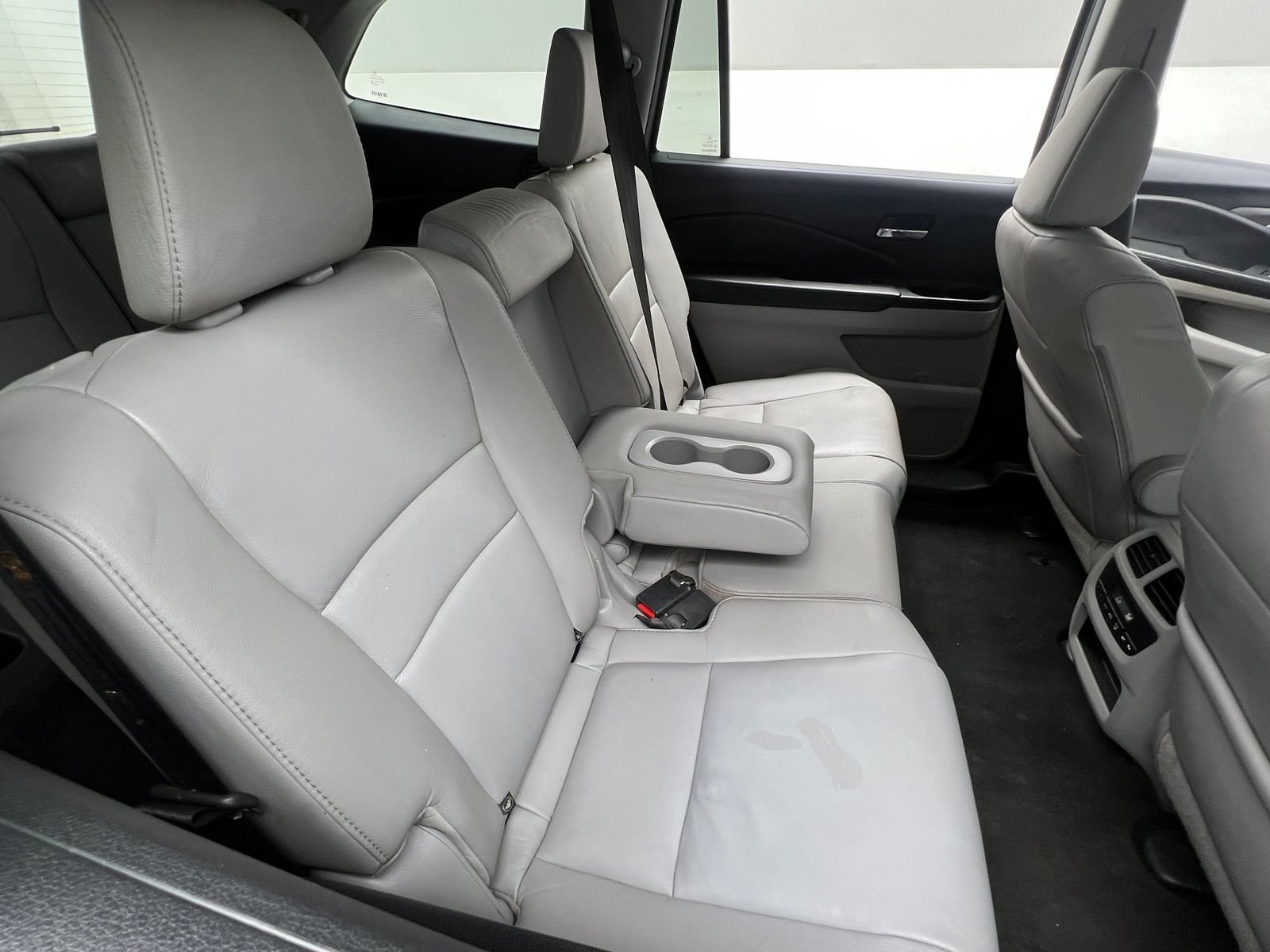 Thumbnail: 2017 Honda Pilot - 5