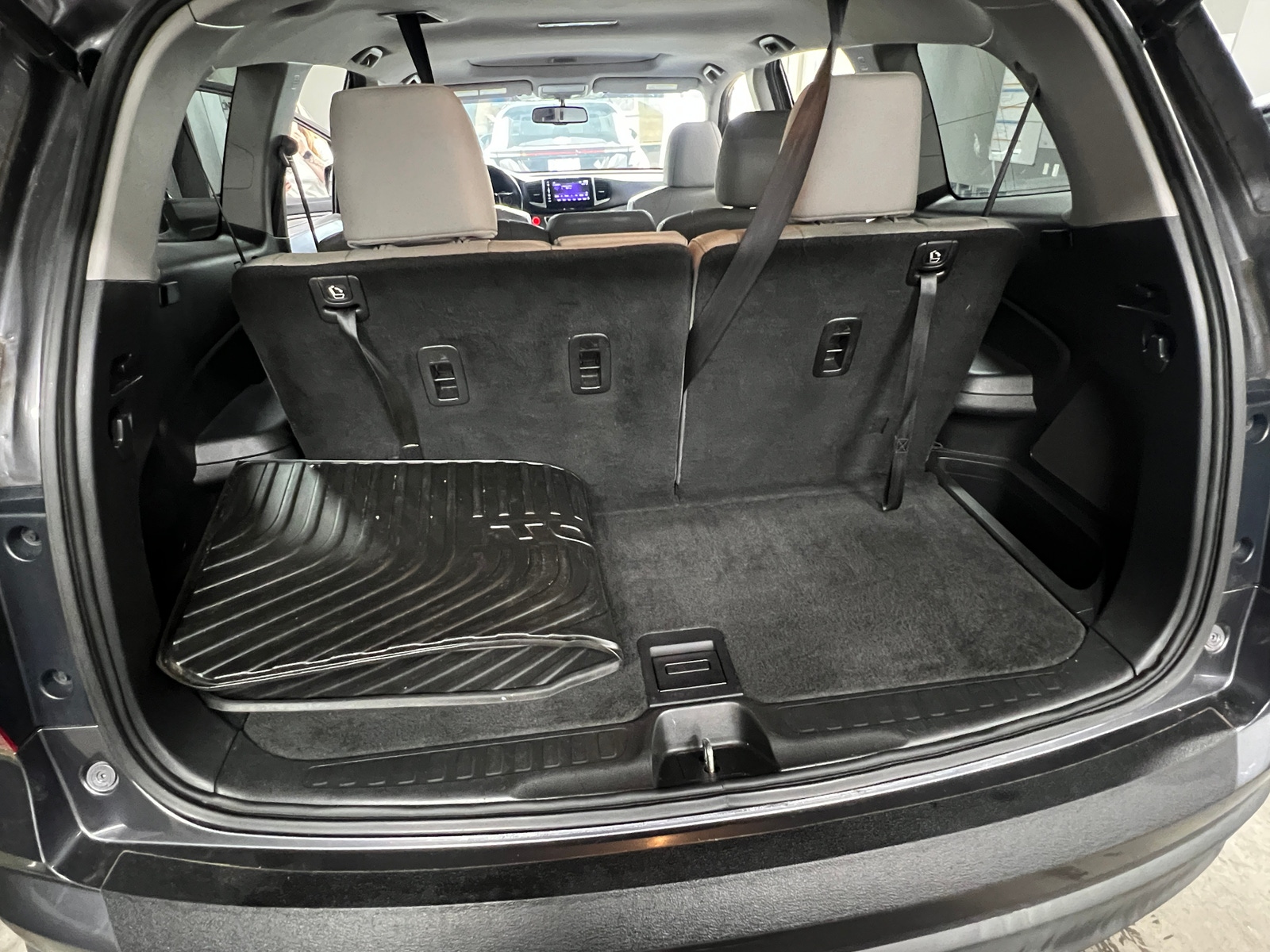 Thumbnail: 2017 Honda Pilot - 6