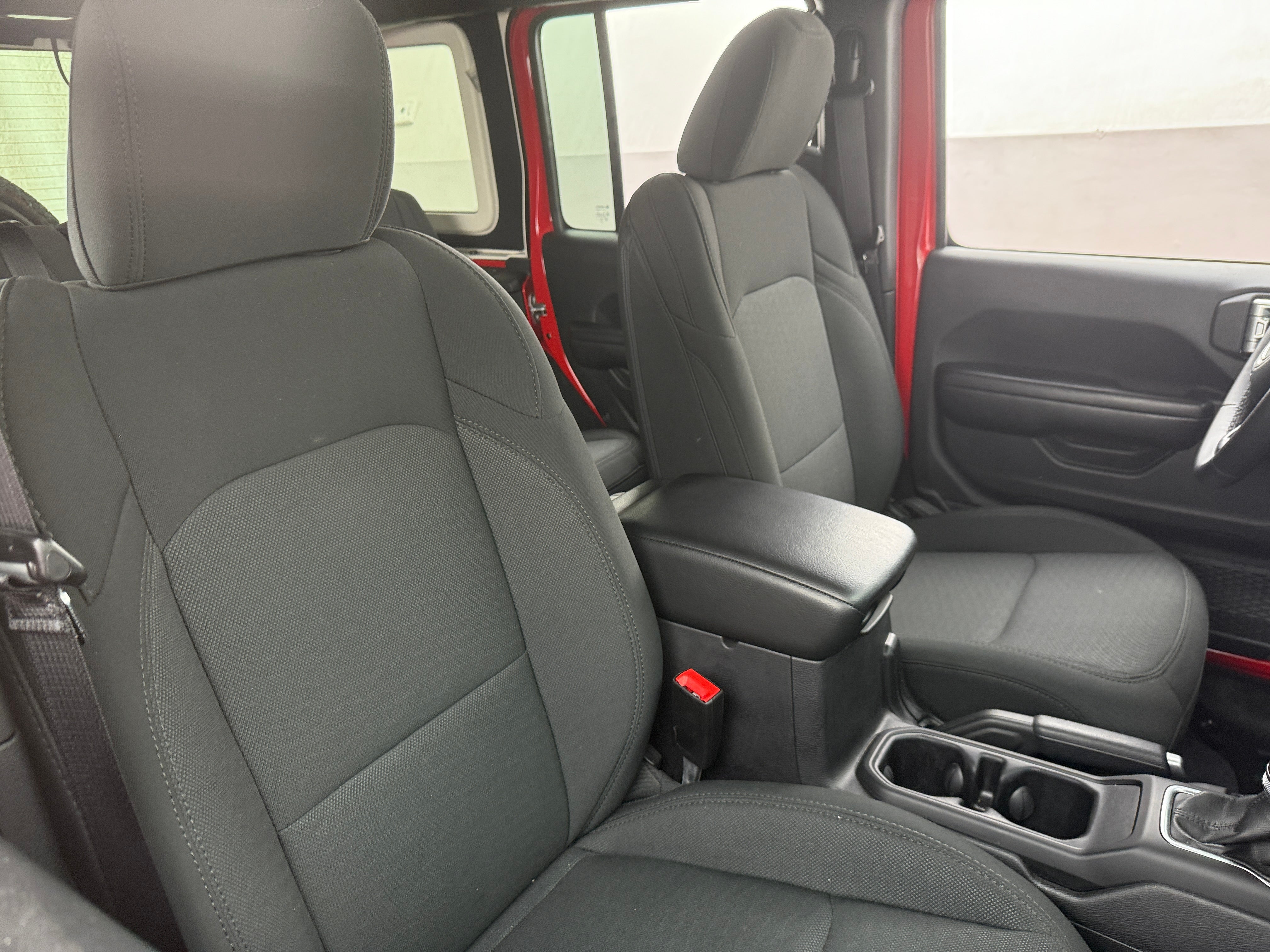Thumbnail: 2019 Jeep Wrangler - 2
