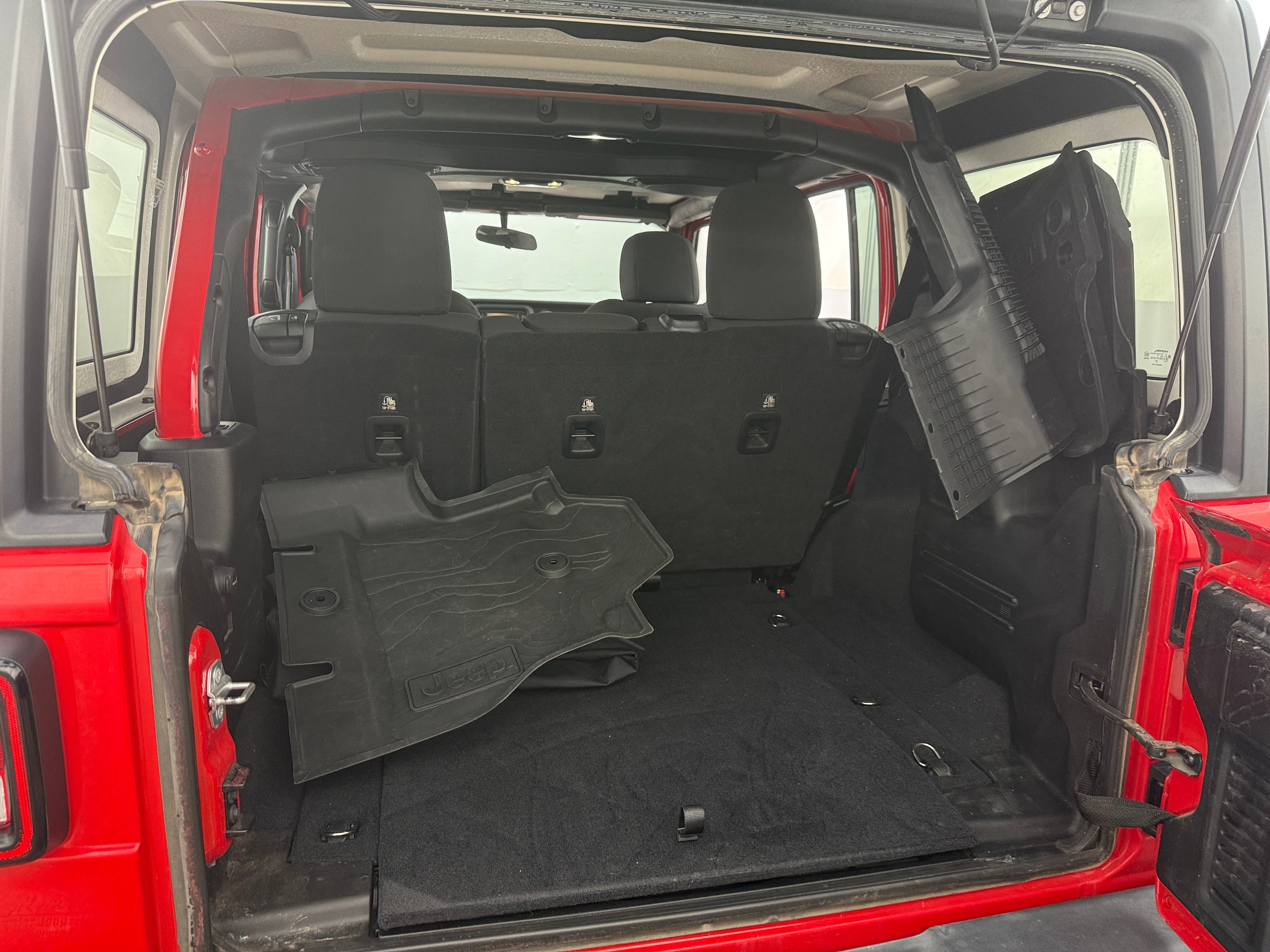Thumbnail: 2019 Jeep Wrangler - 7
