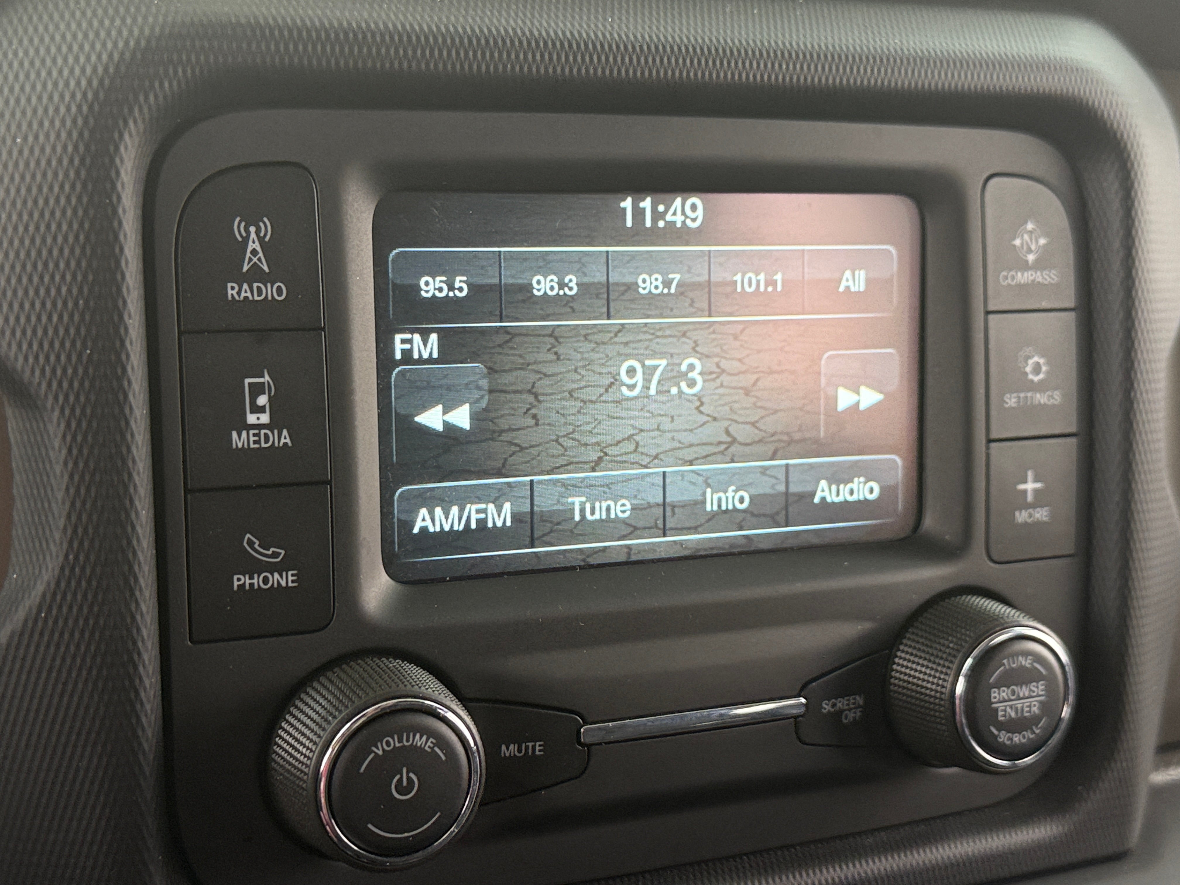 Thumbnail: 2019 Jeep Wrangler - 4