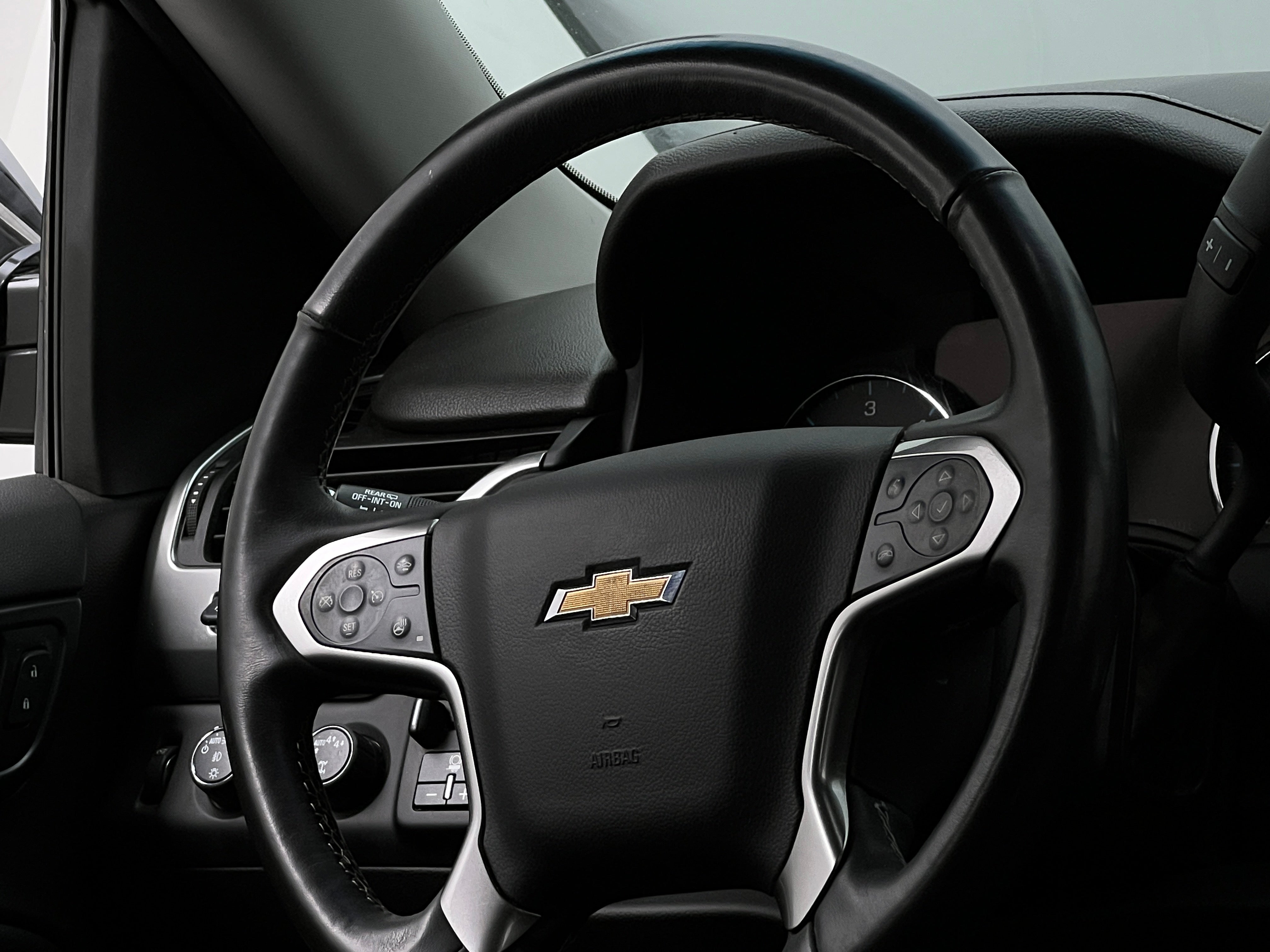 Thumbnail: 2017 Chevrolet Tahoe - 4