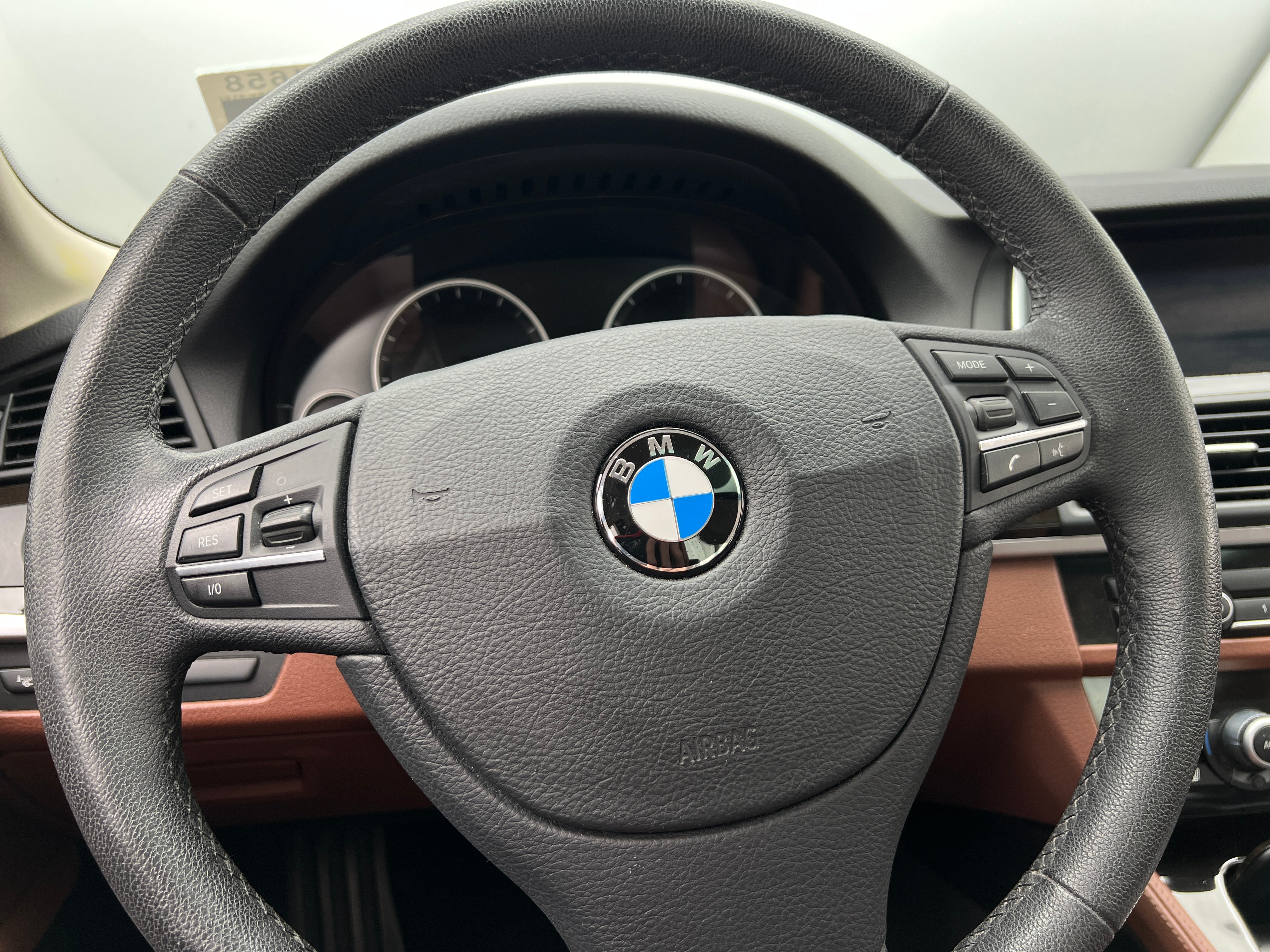 Thumbnail: 2014 BMW 5 Series - 4