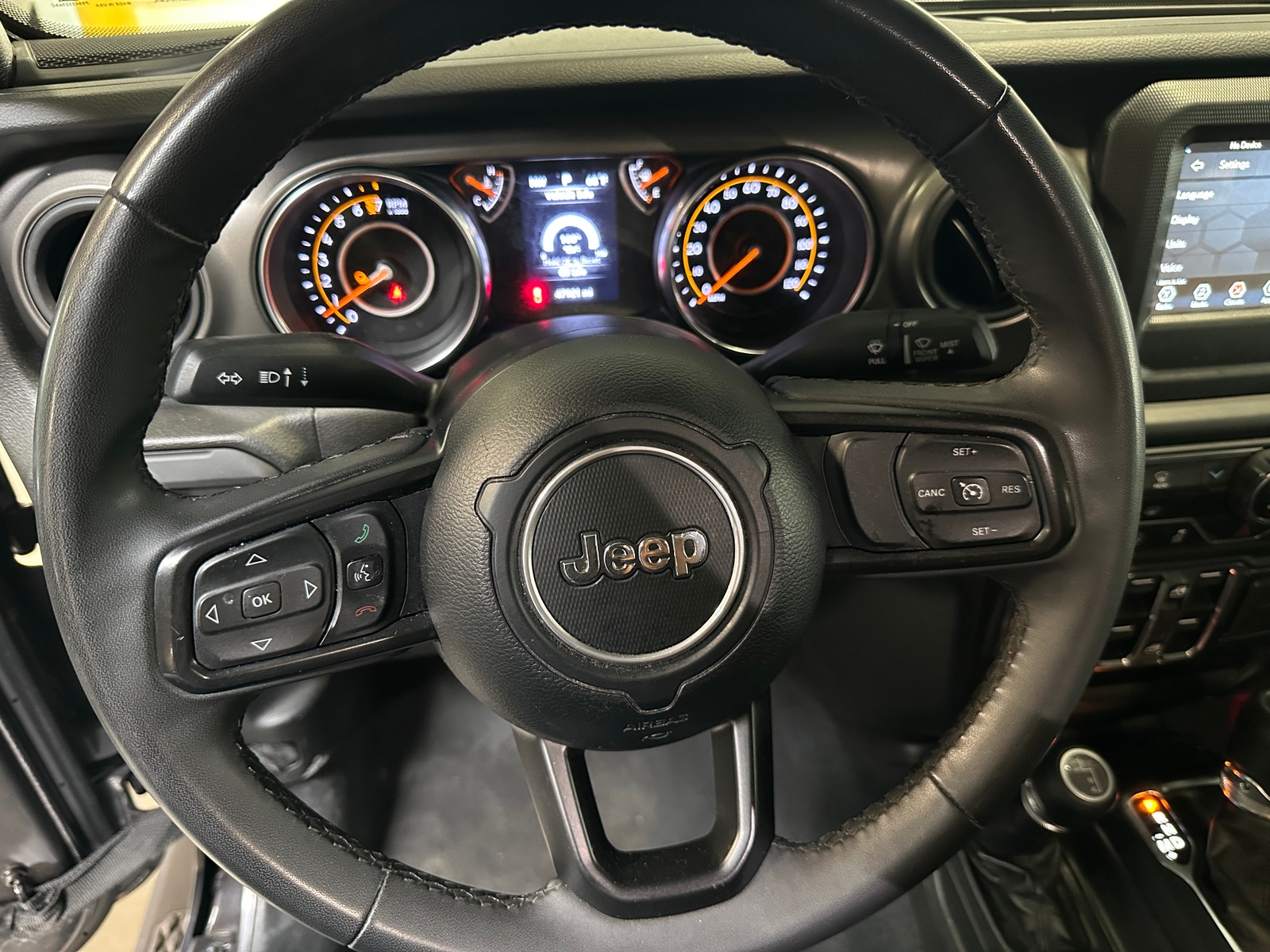 Thumbnail: 2023 Jeep Gladiator - 5