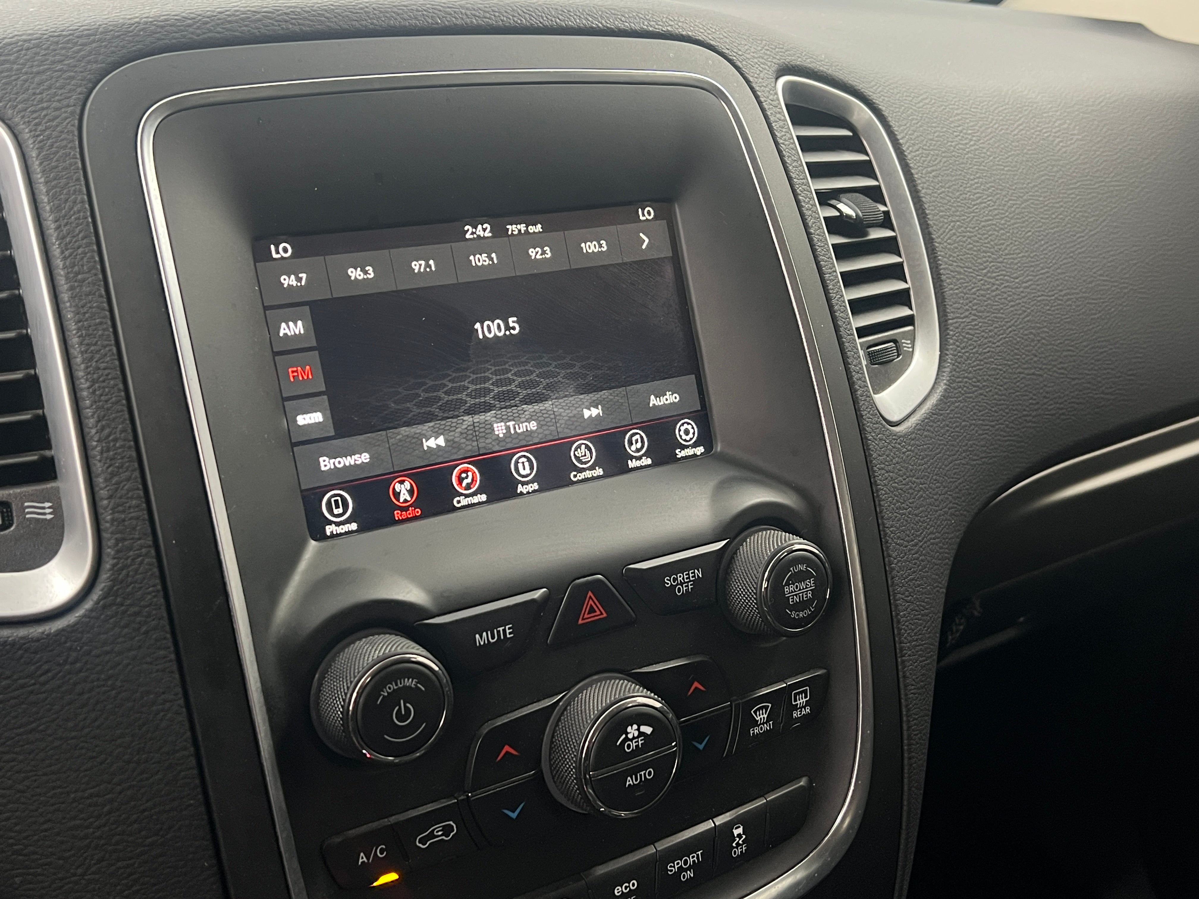 Thumbnail: 2019 Dodge Durango - 4