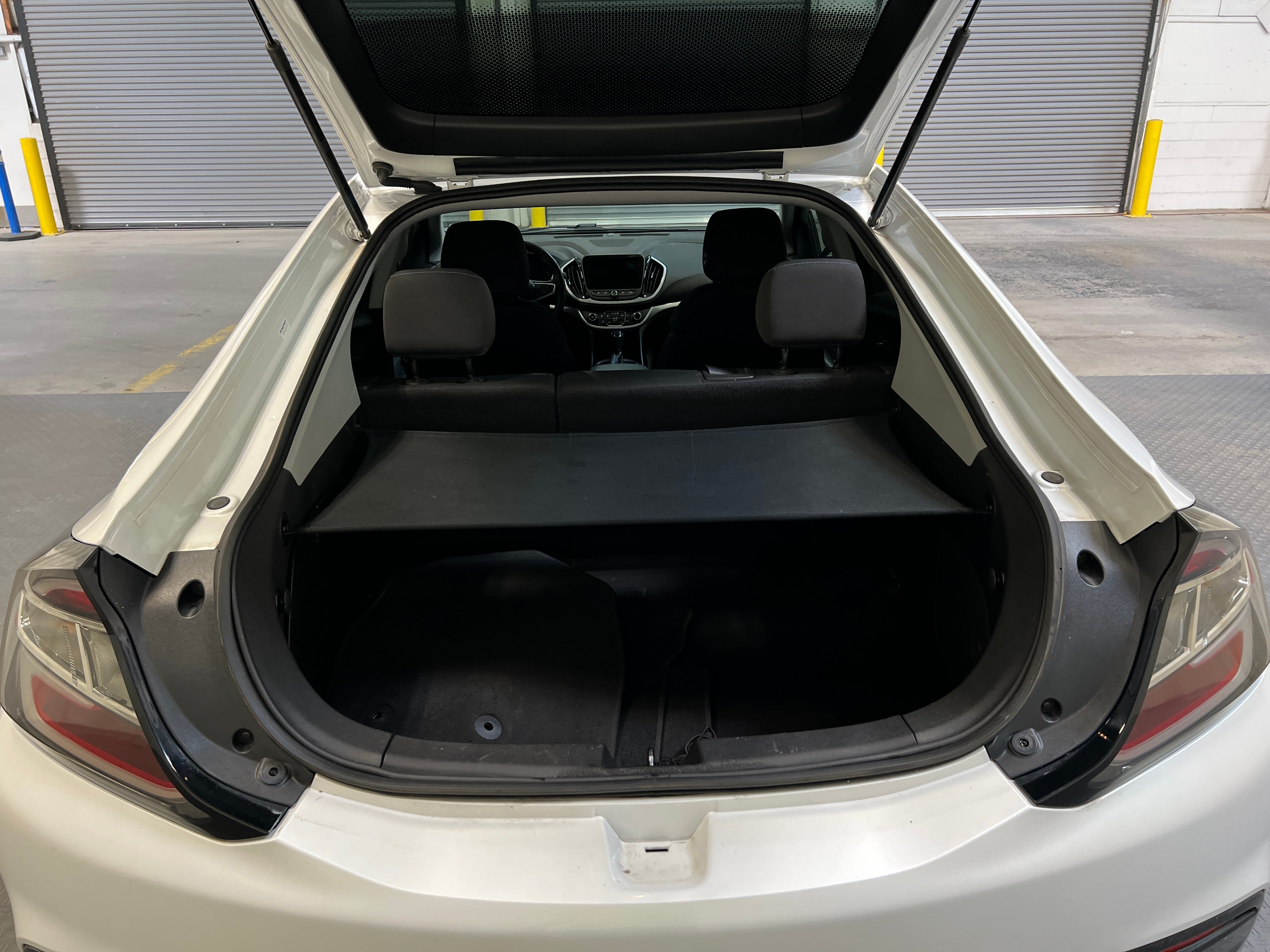 Thumbnail: 2017 Chevrolet Volt - 7