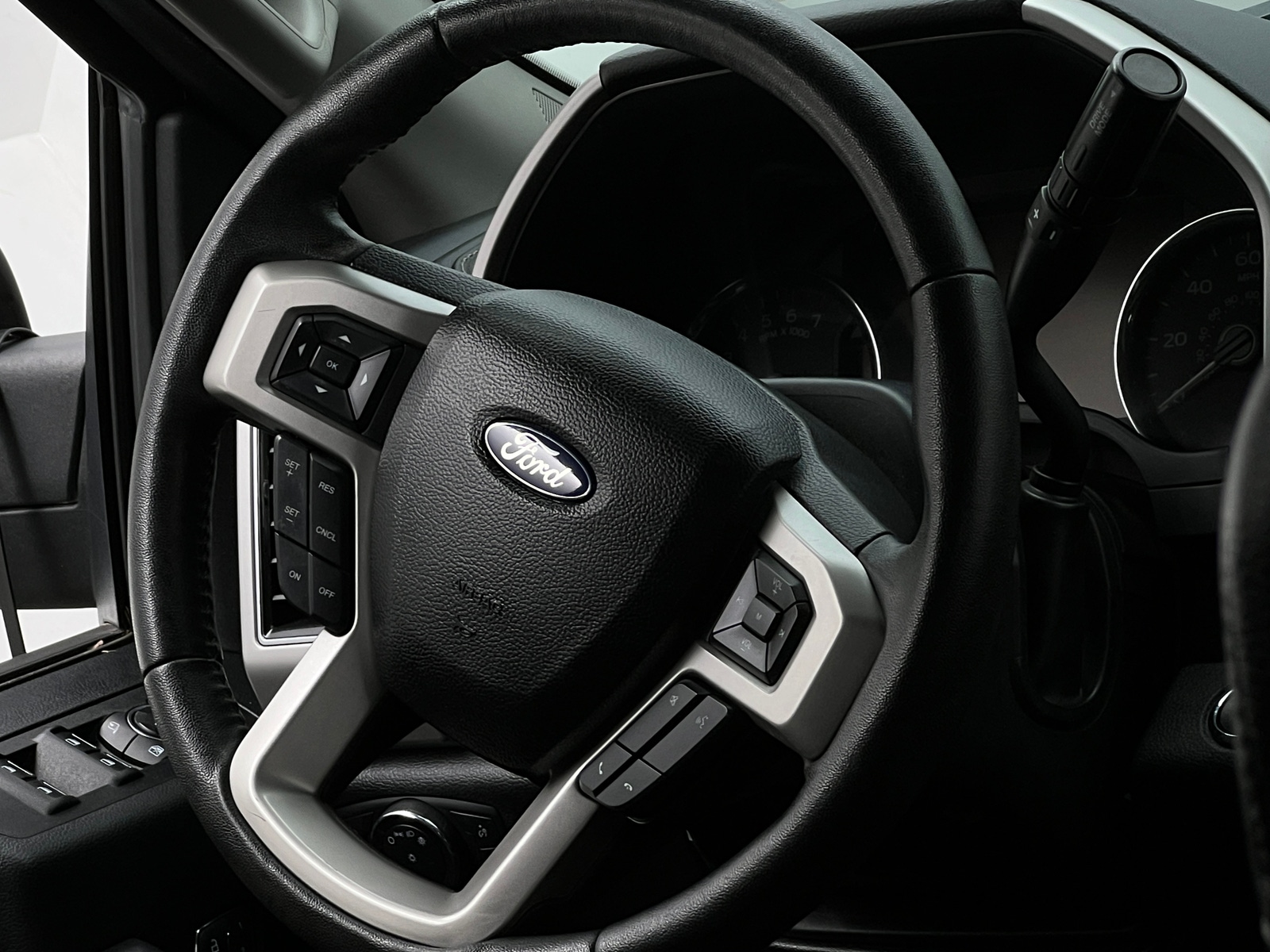 Thumbnail: 2020 Ford Econoline - 4