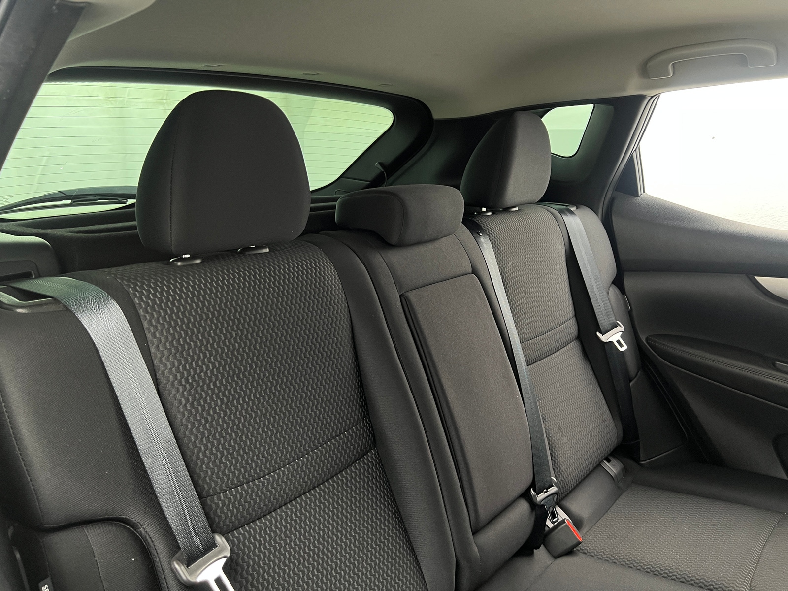 Thumbnail: 2020 Nissan Rogue Sport - 6