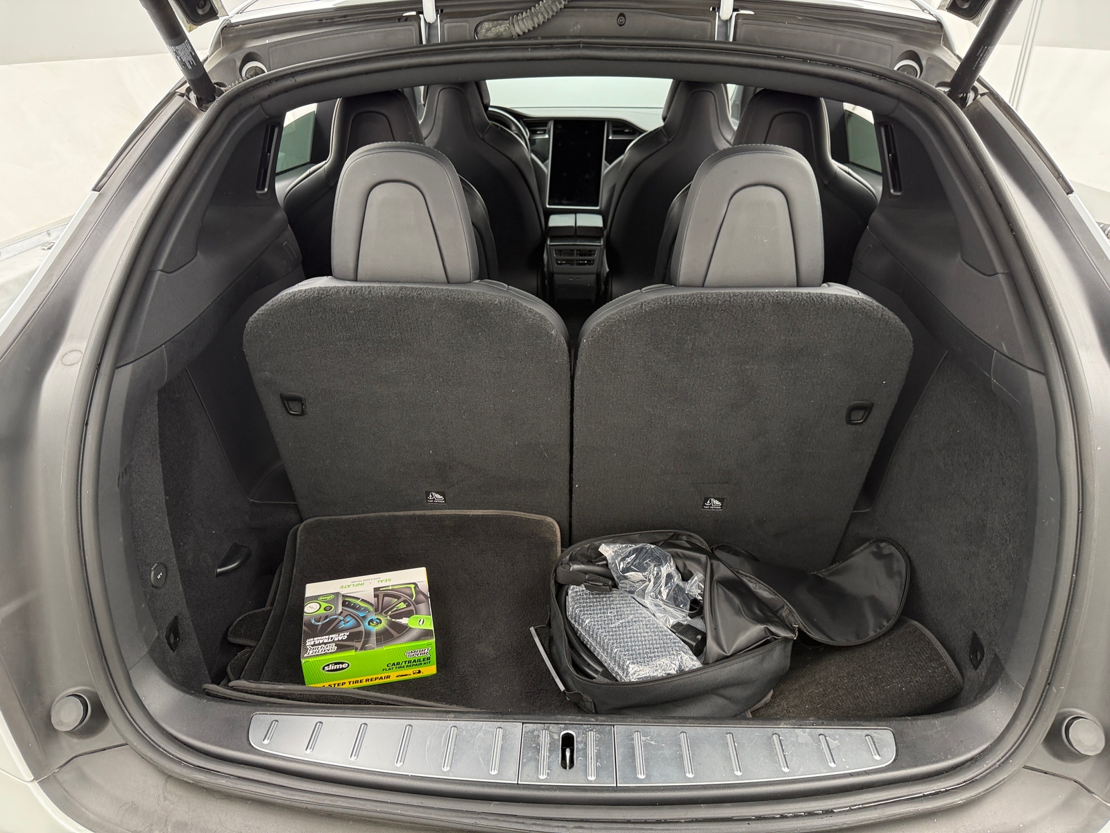 Thumbnail: 2018 Tesla Model X - 6