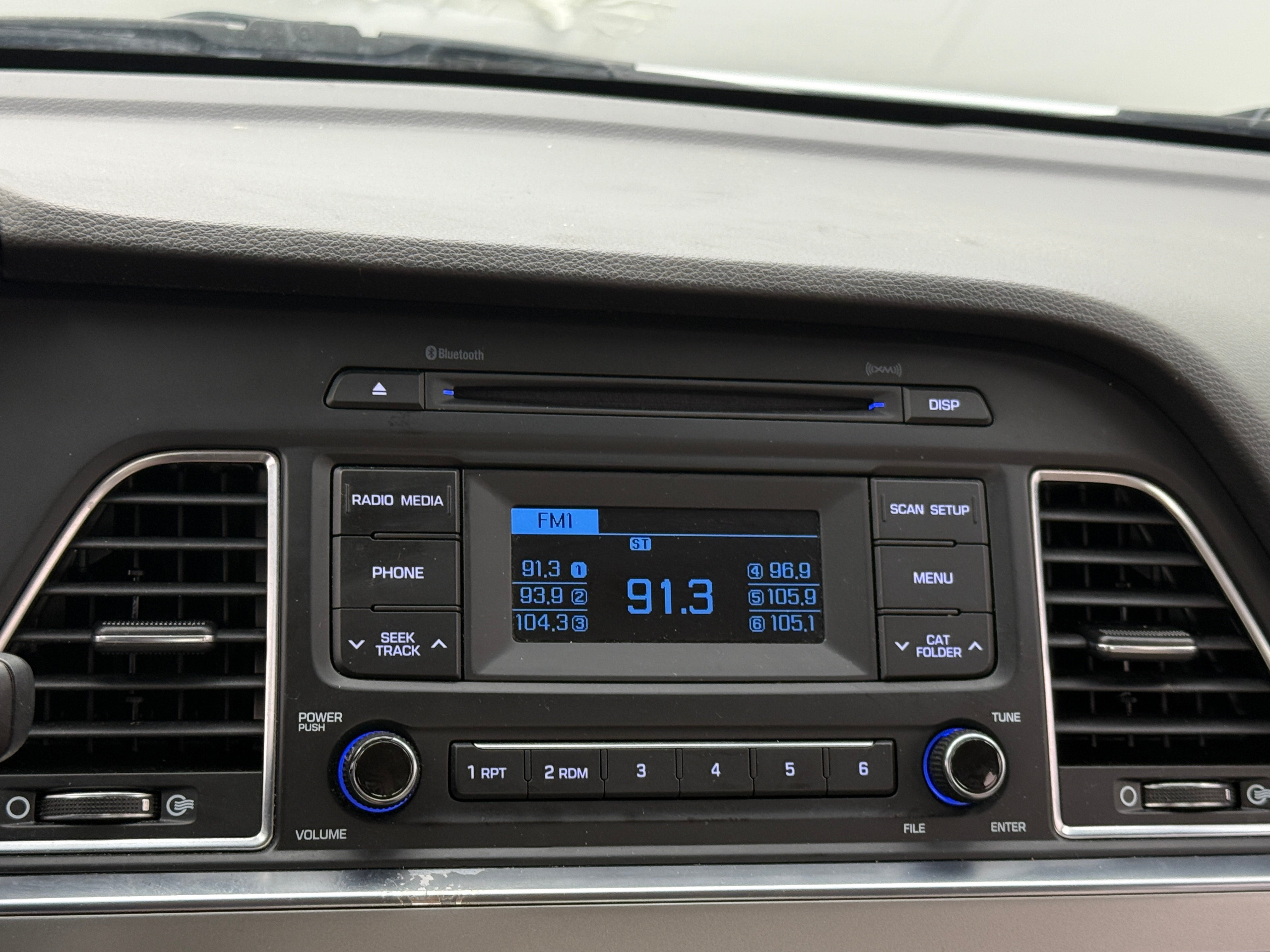 Thumbnail: 2015 Hyundai Sonata - 4