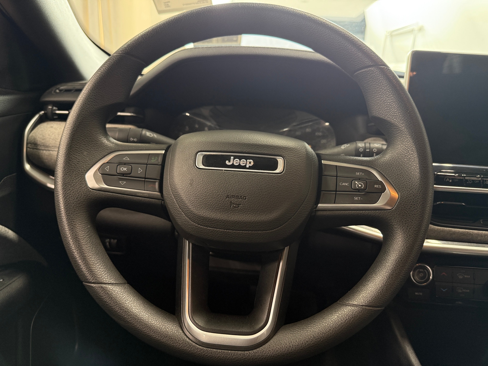 Thumbnail: 2023 Jeep Compass - 5